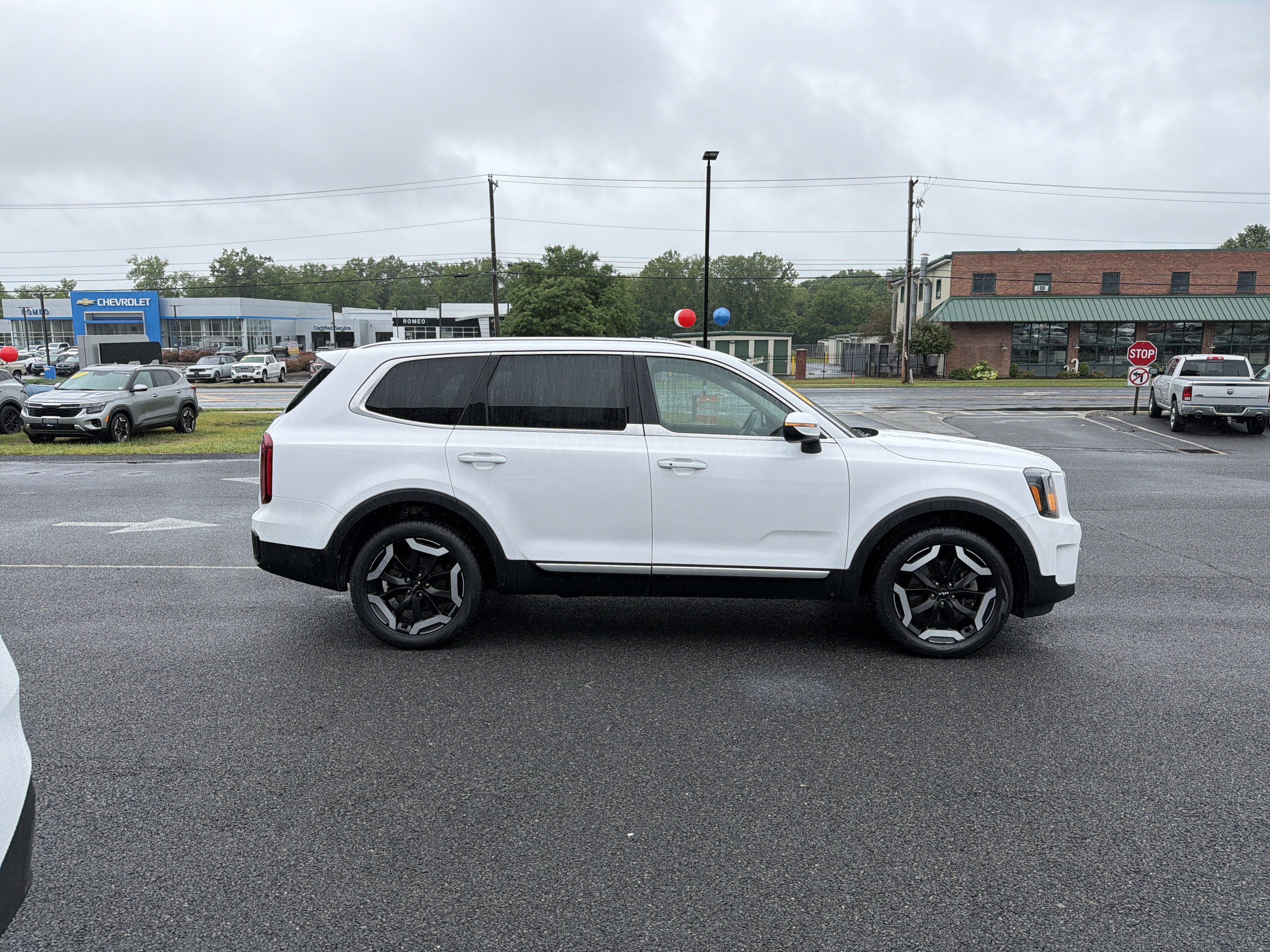 2024 Kia Telluride S