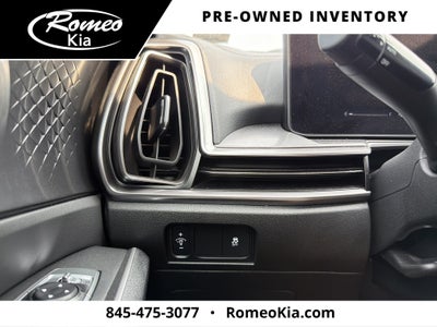 2025 Kia Sorento LX