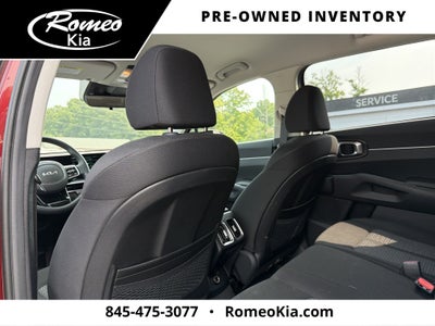 2025 Kia Sorento LX
