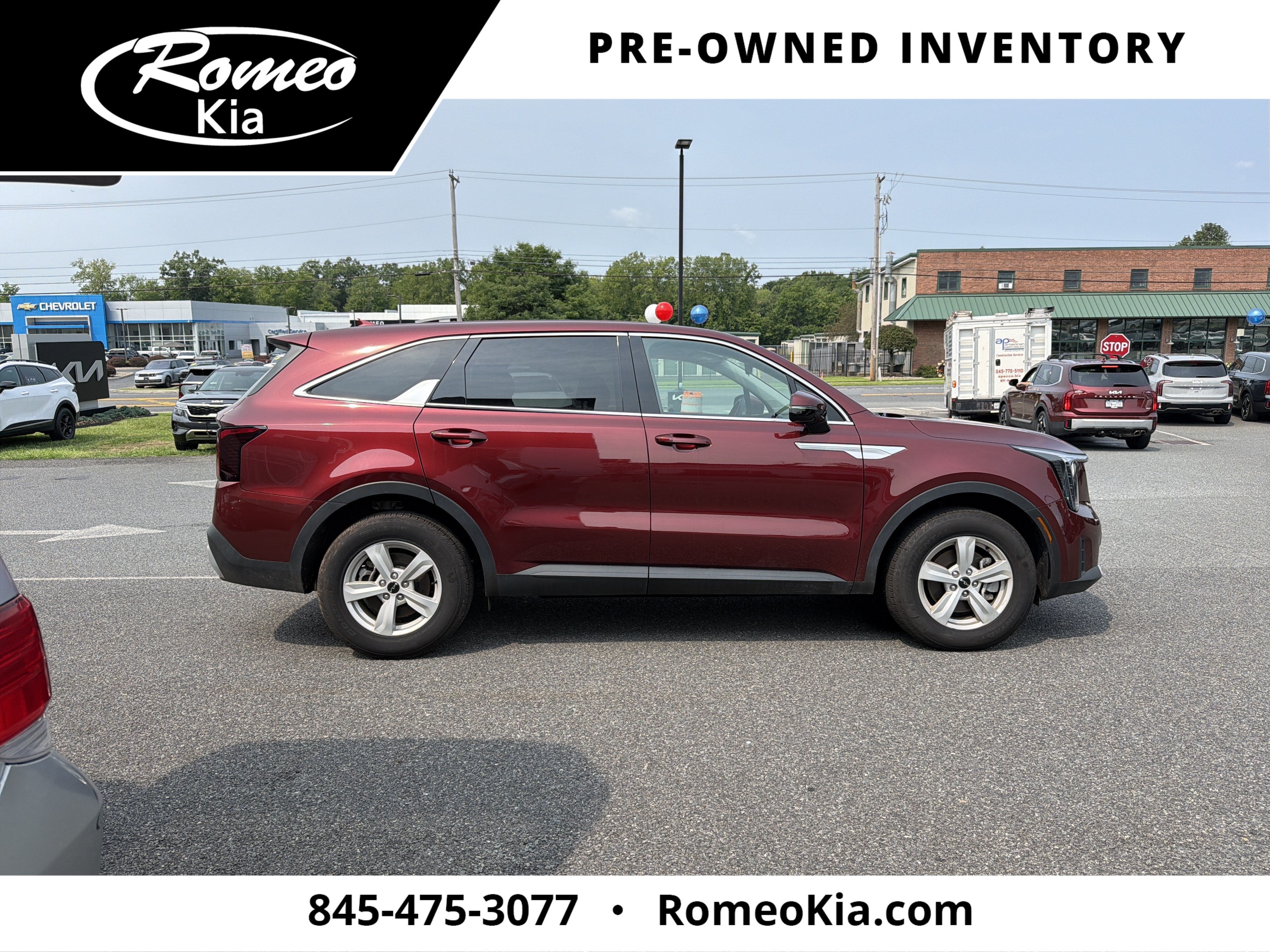 2025 Kia Sorento LX