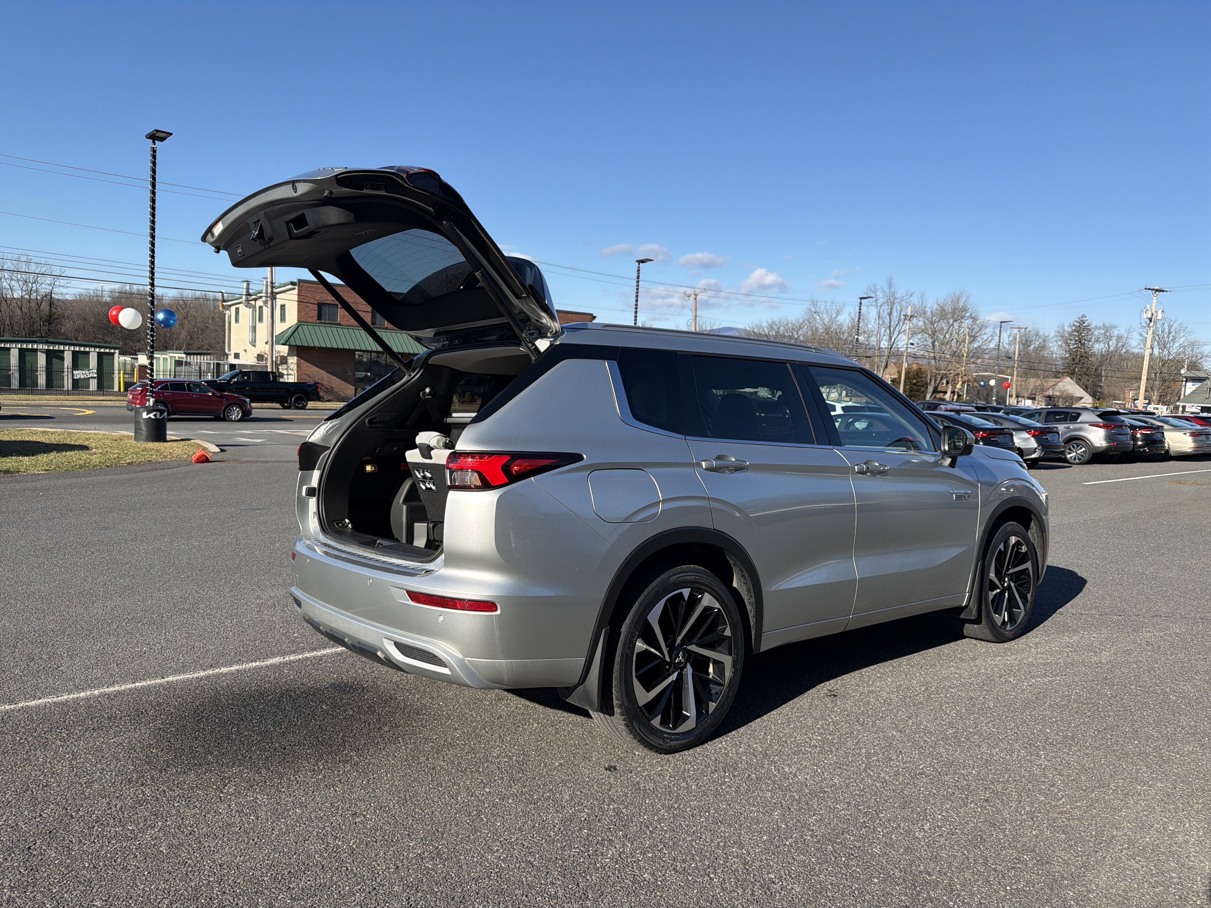 2023 Mitsubishi Outlander PHEV 40th Anniversary
