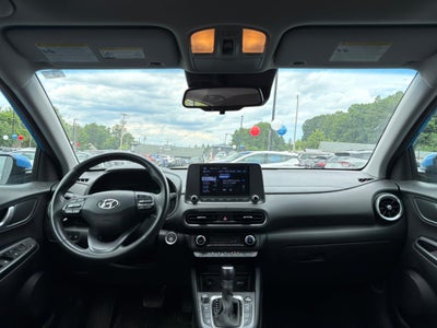 2022 Hyundai KONA SEL