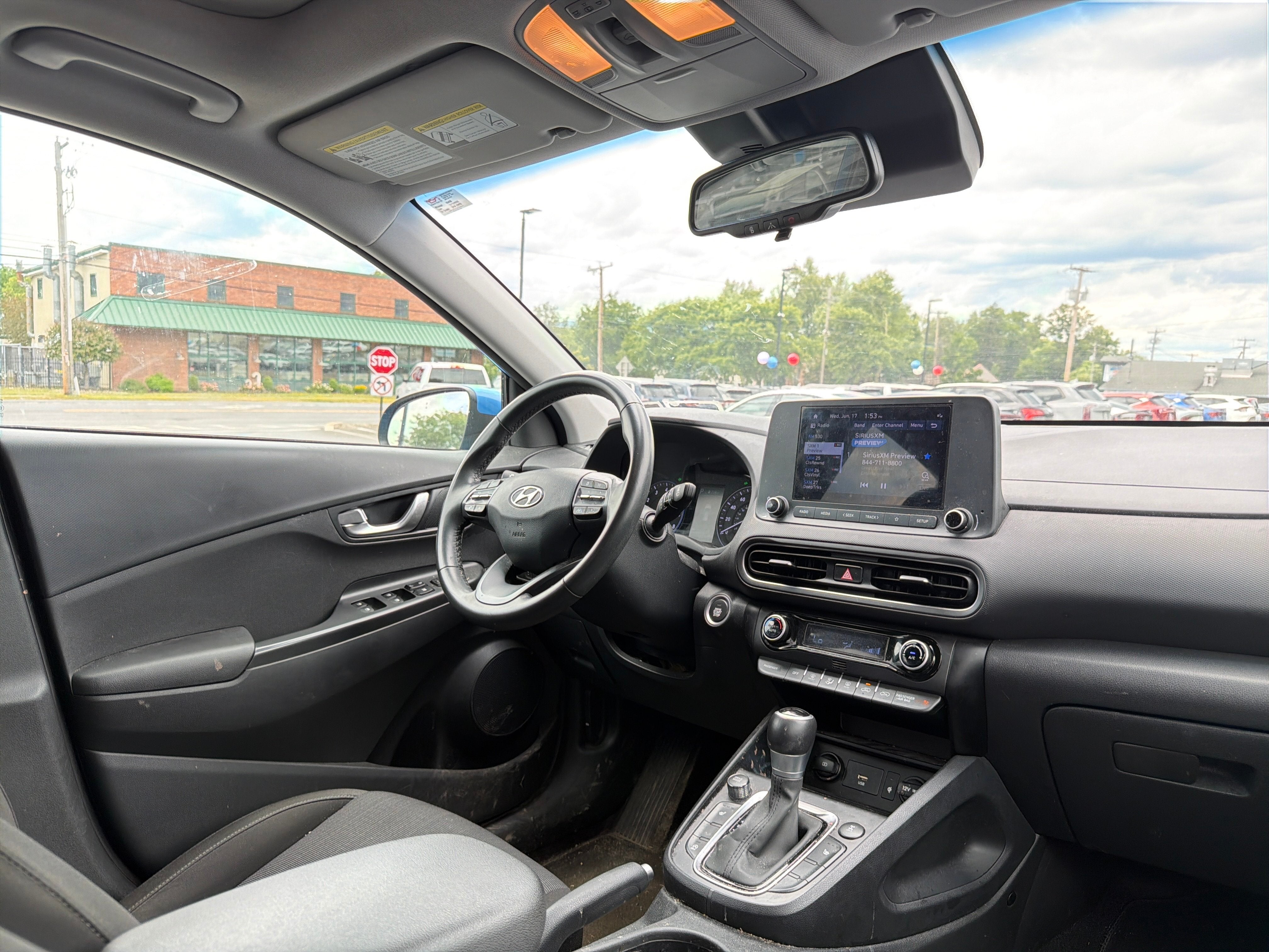 2022 Hyundai KONA SEL