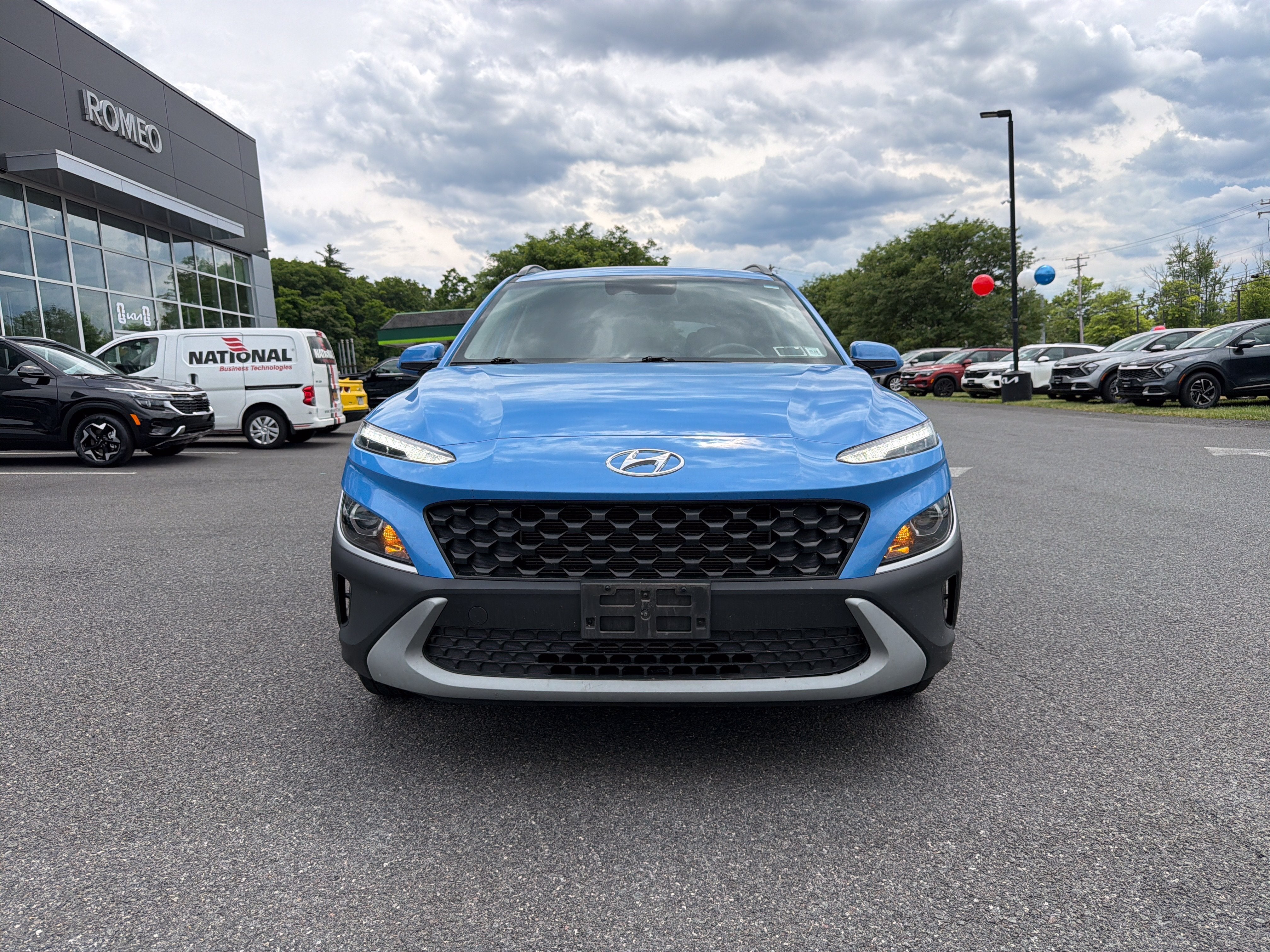 2022 Hyundai KONA SEL