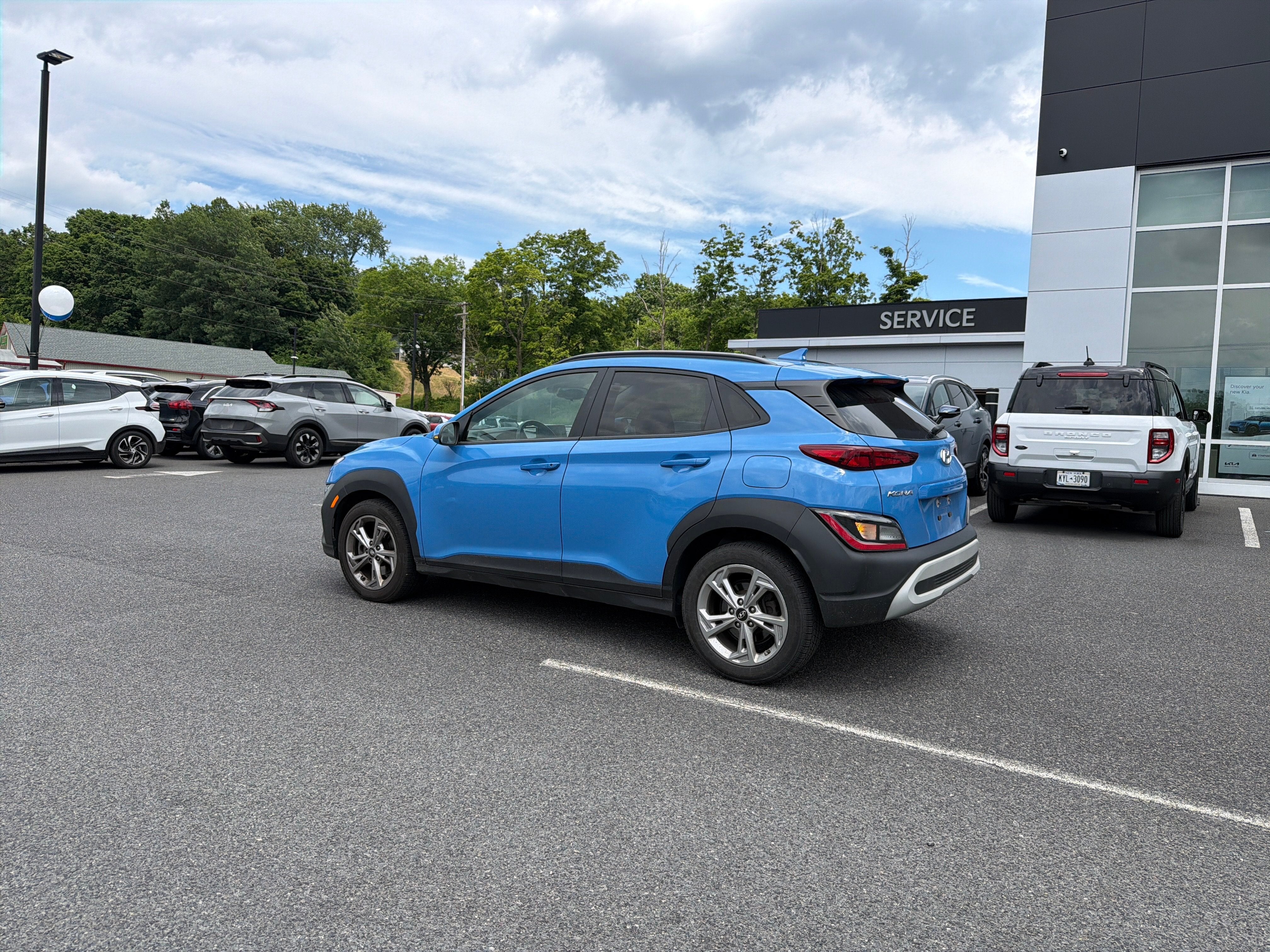 2022 Hyundai KONA SEL