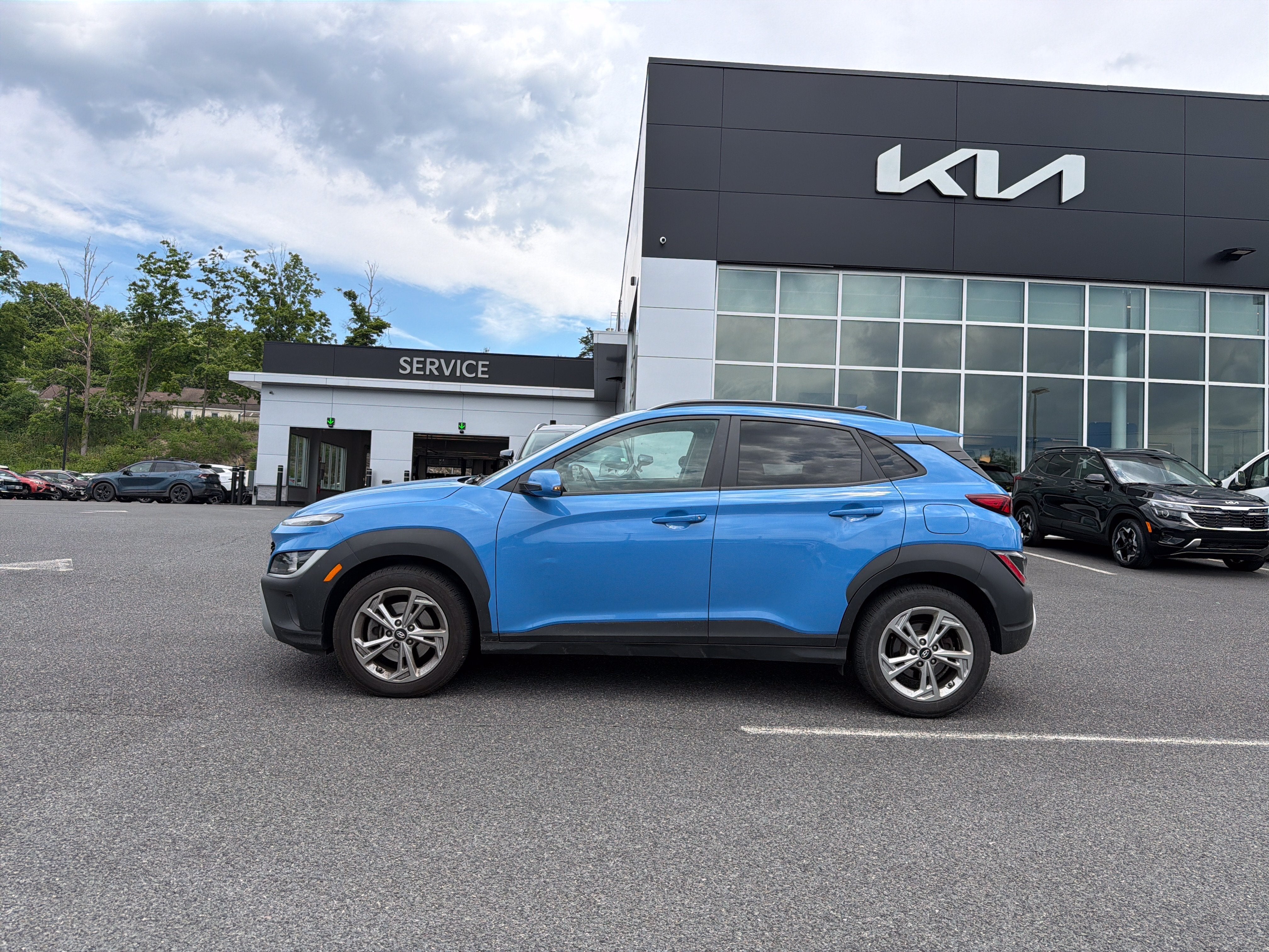 2022 Hyundai KONA SEL