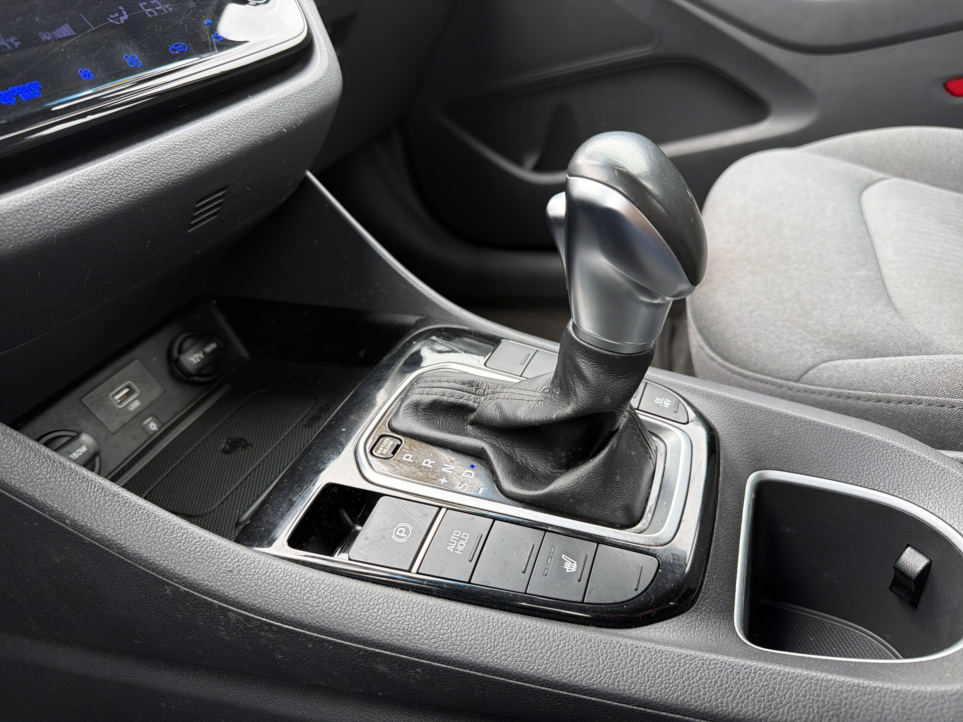 2022 Hyundai Ioniq Plug-In Hybrid SEL