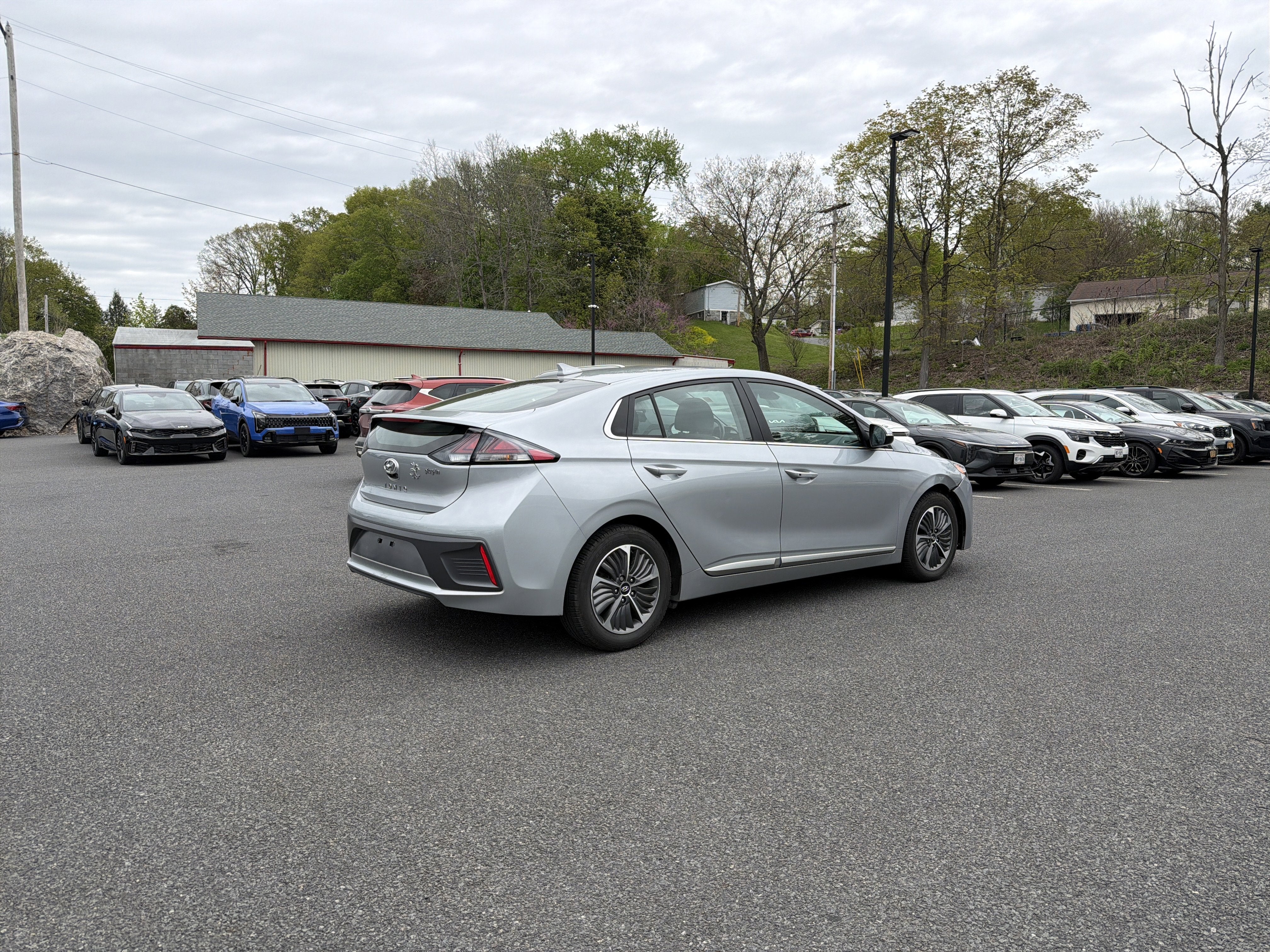 2022 Hyundai Ioniq Plug-In Hybrid SEL