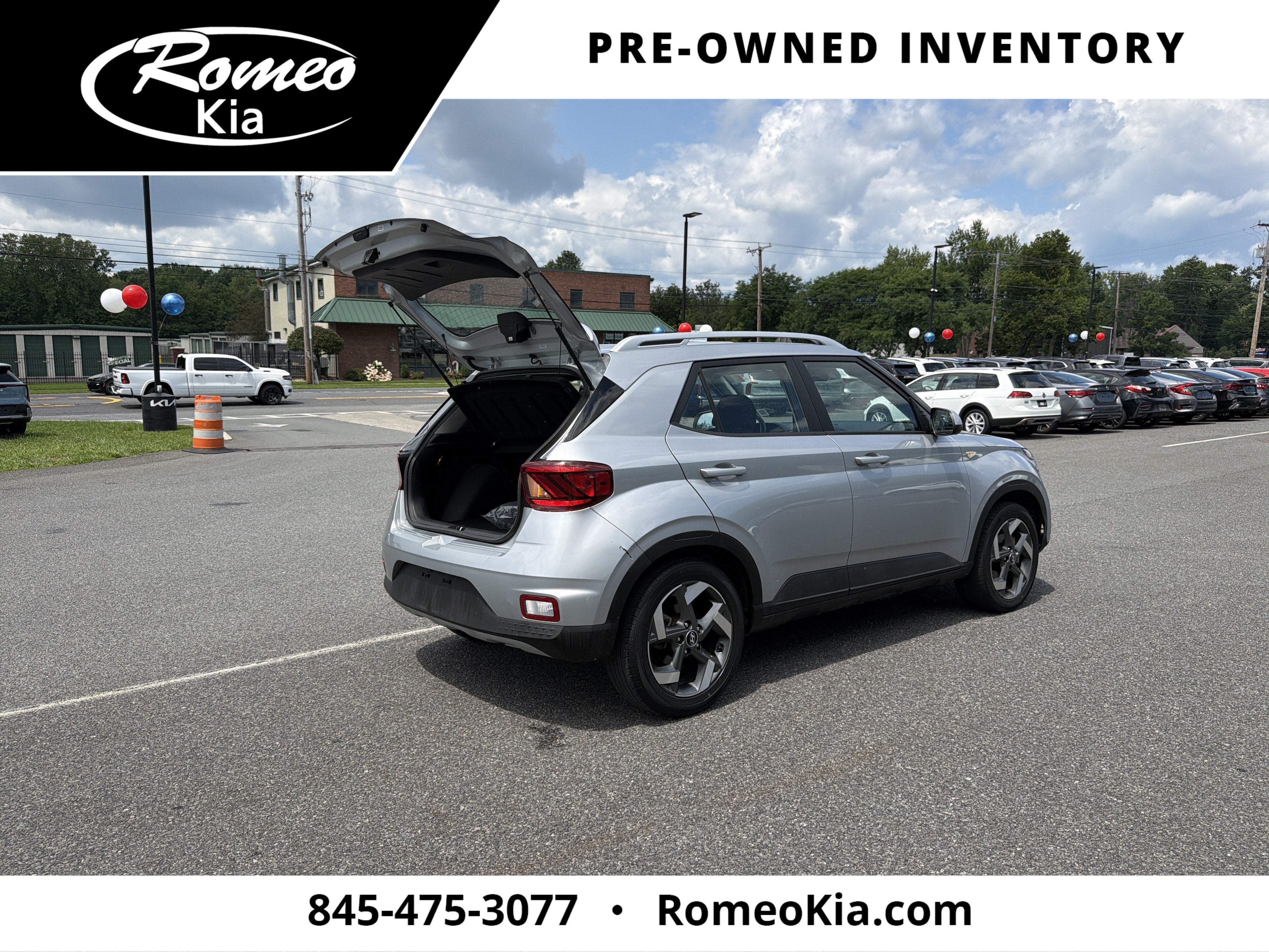 2023 Hyundai VENUE SEL