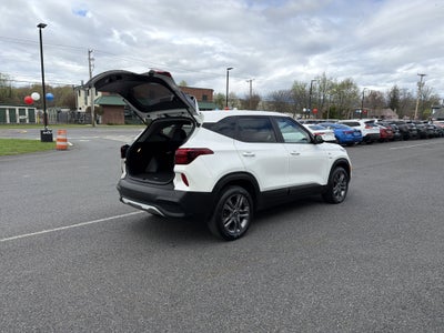 2023 Kia Seltos LX