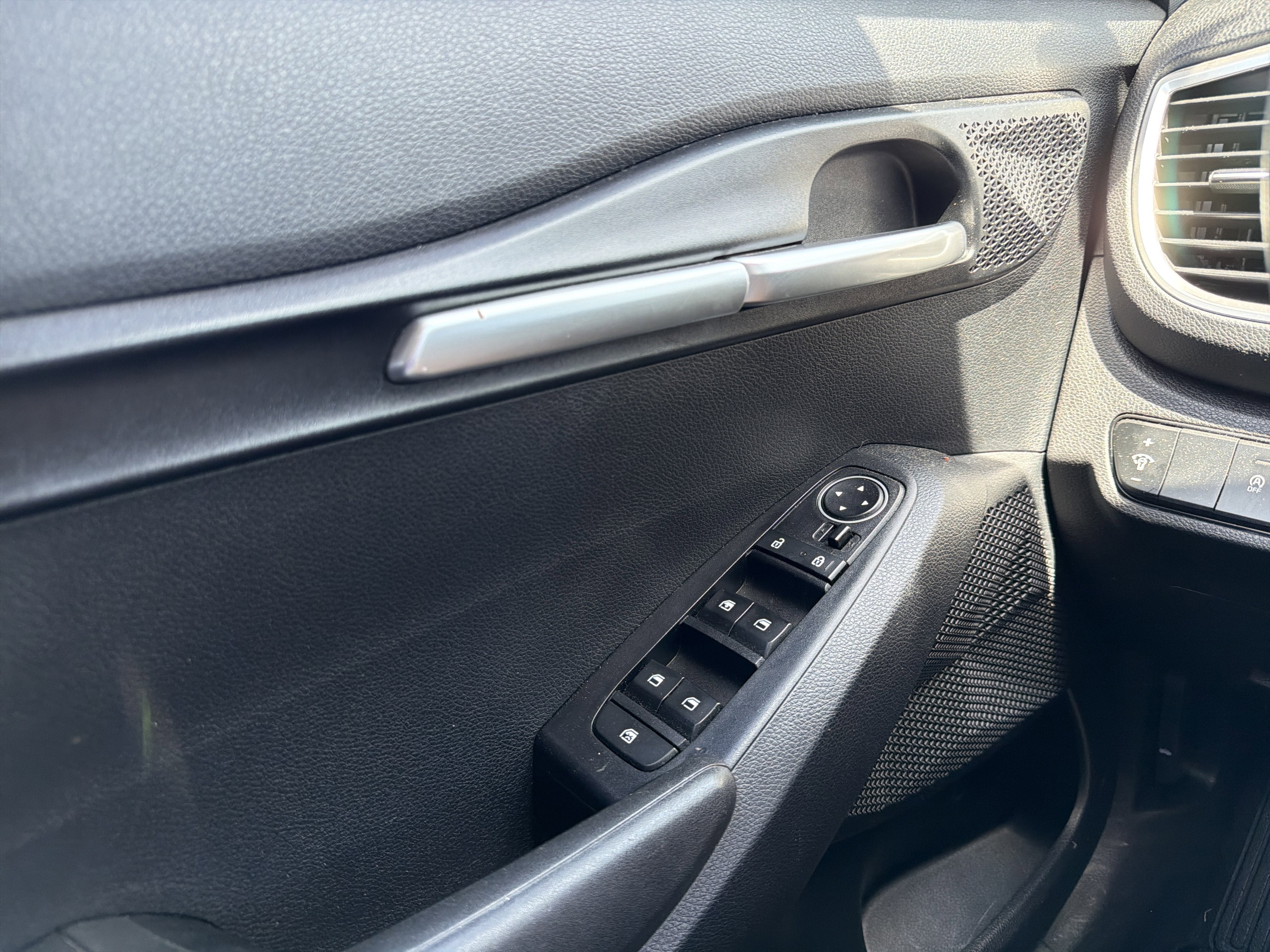 2023 Kia Seltos LX