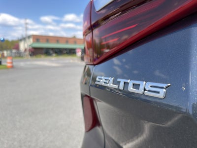 2022 Kia Seltos EX