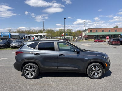 2022 Kia Seltos EX