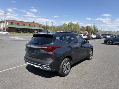 2022 Kia Seltos EX