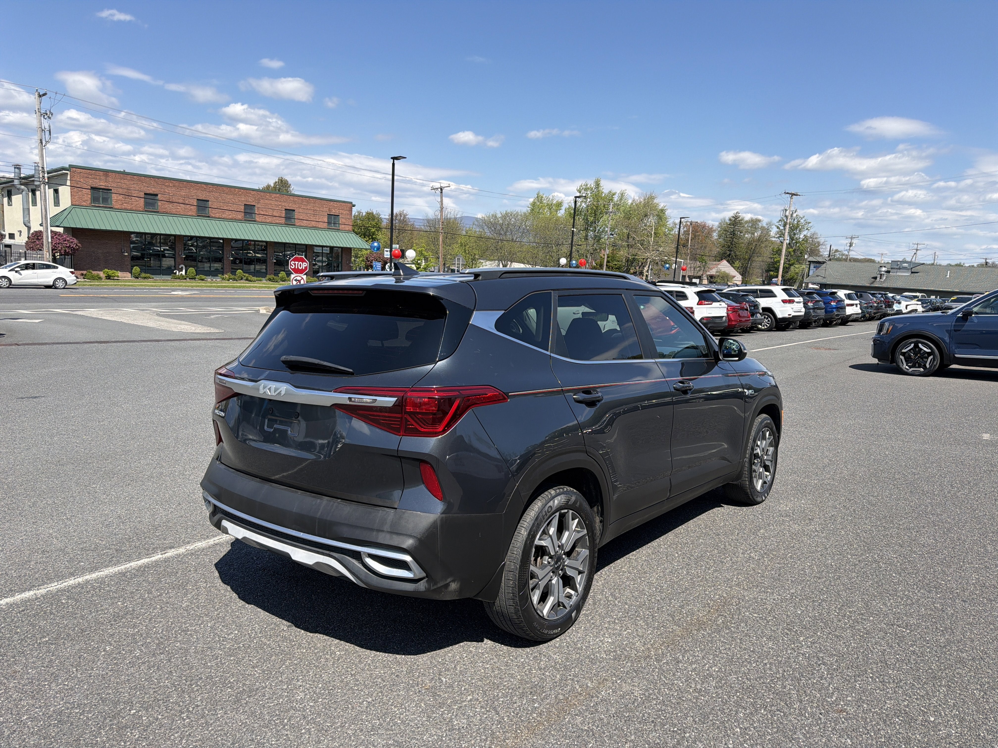 2022 Kia Seltos EX