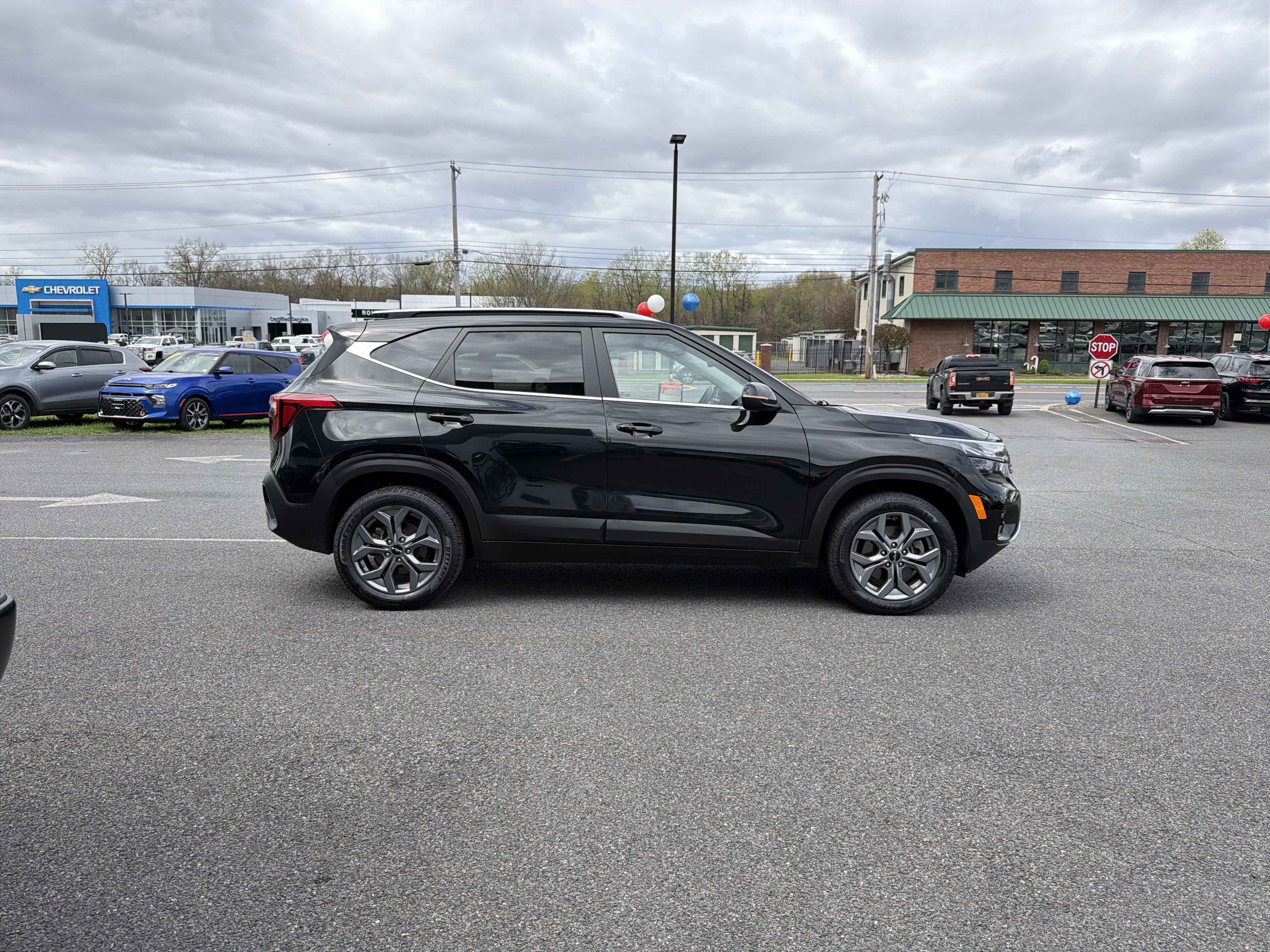 2024 Kia Seltos S