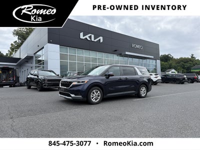 2023 Kia Carnival LX Seat Package