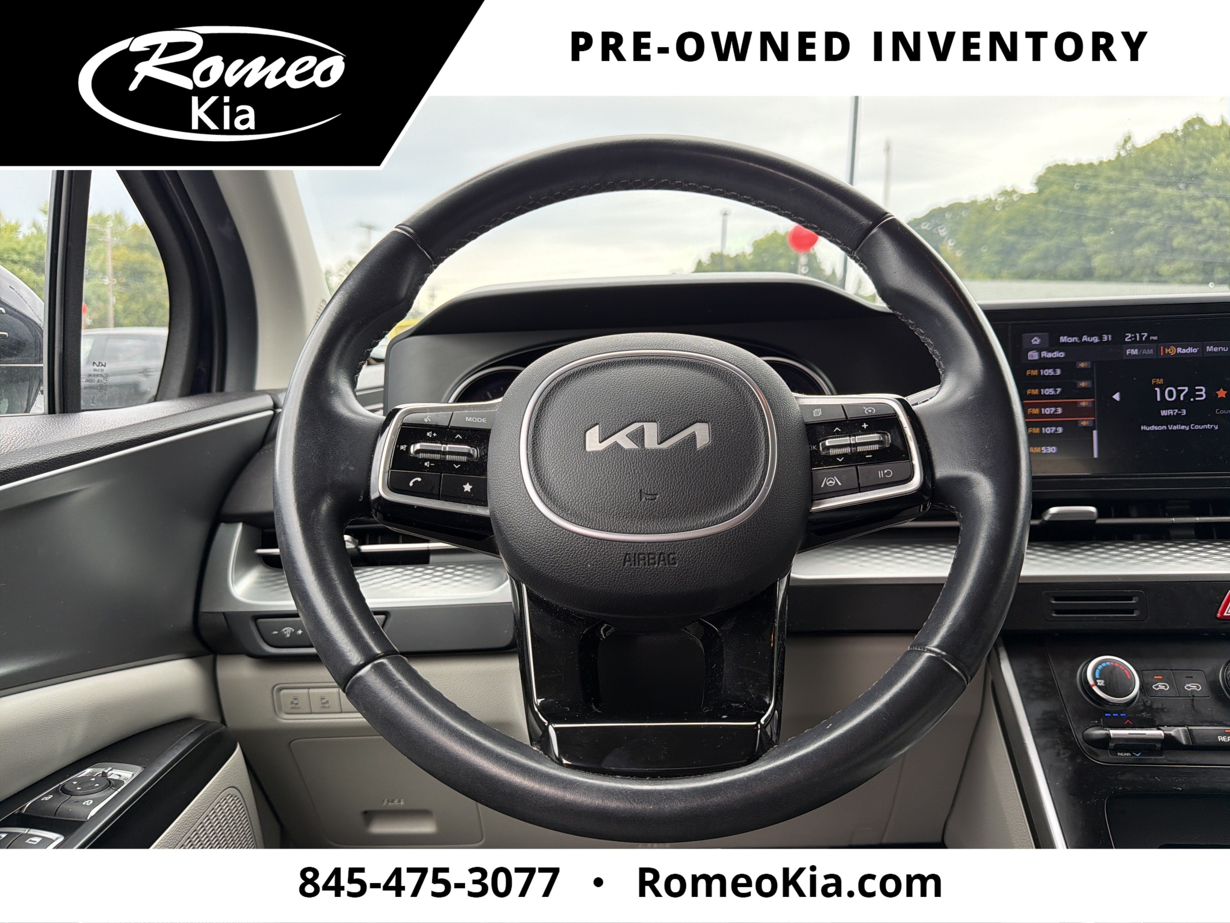 2023 Kia Carnival LX Seat Package
