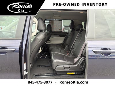 2023 Kia Carnival LX Seat Package