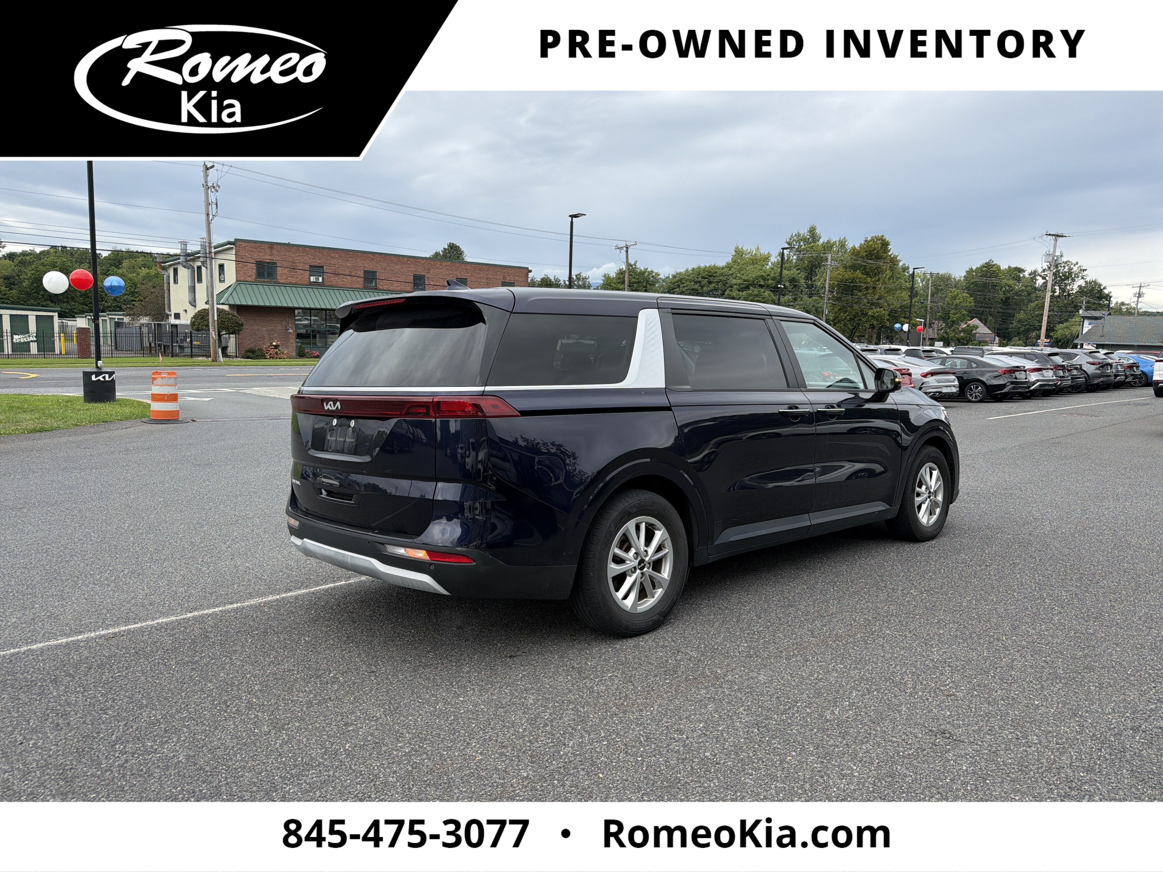 2023 Kia Carnival LX Seat Package