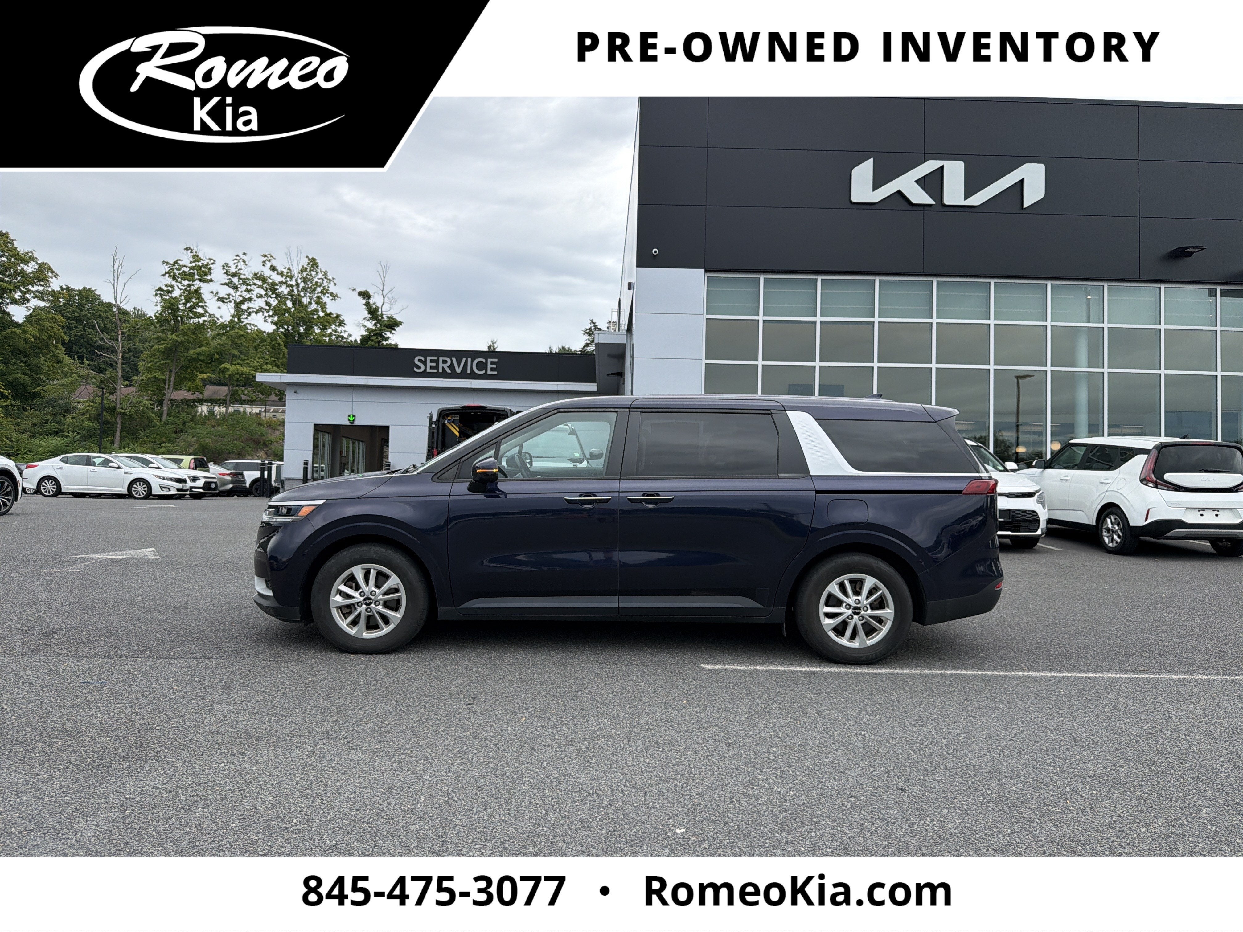 2023 Kia Carnival LX Seat Package