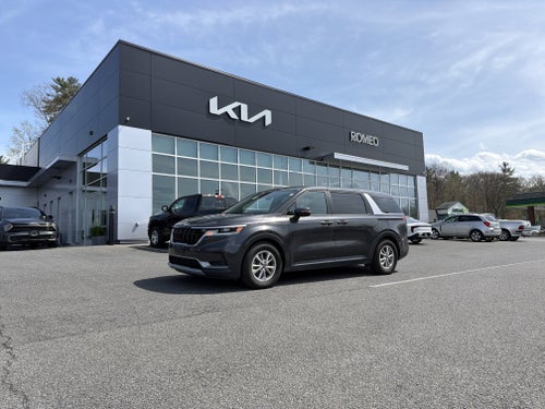2024 Kia Carnival LX