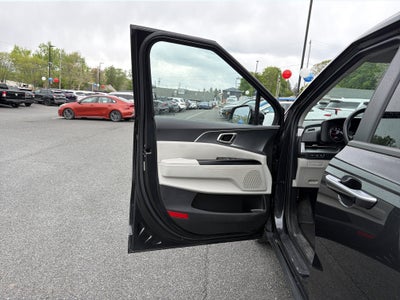 2024 Kia Carnival LX