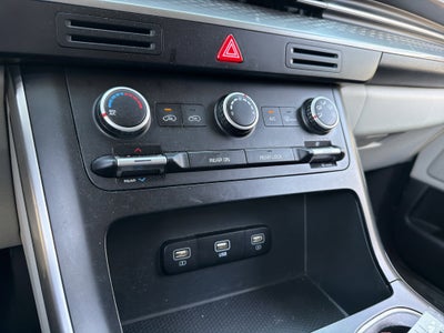 2022 Kia Carnival LXS