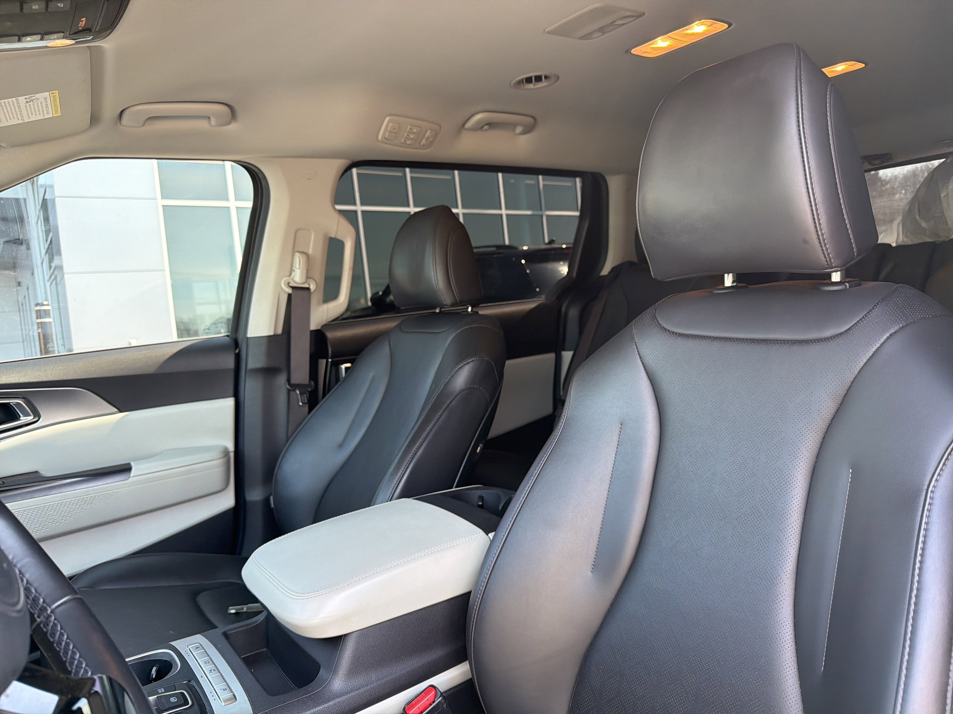 2022 Kia Carnival LXS