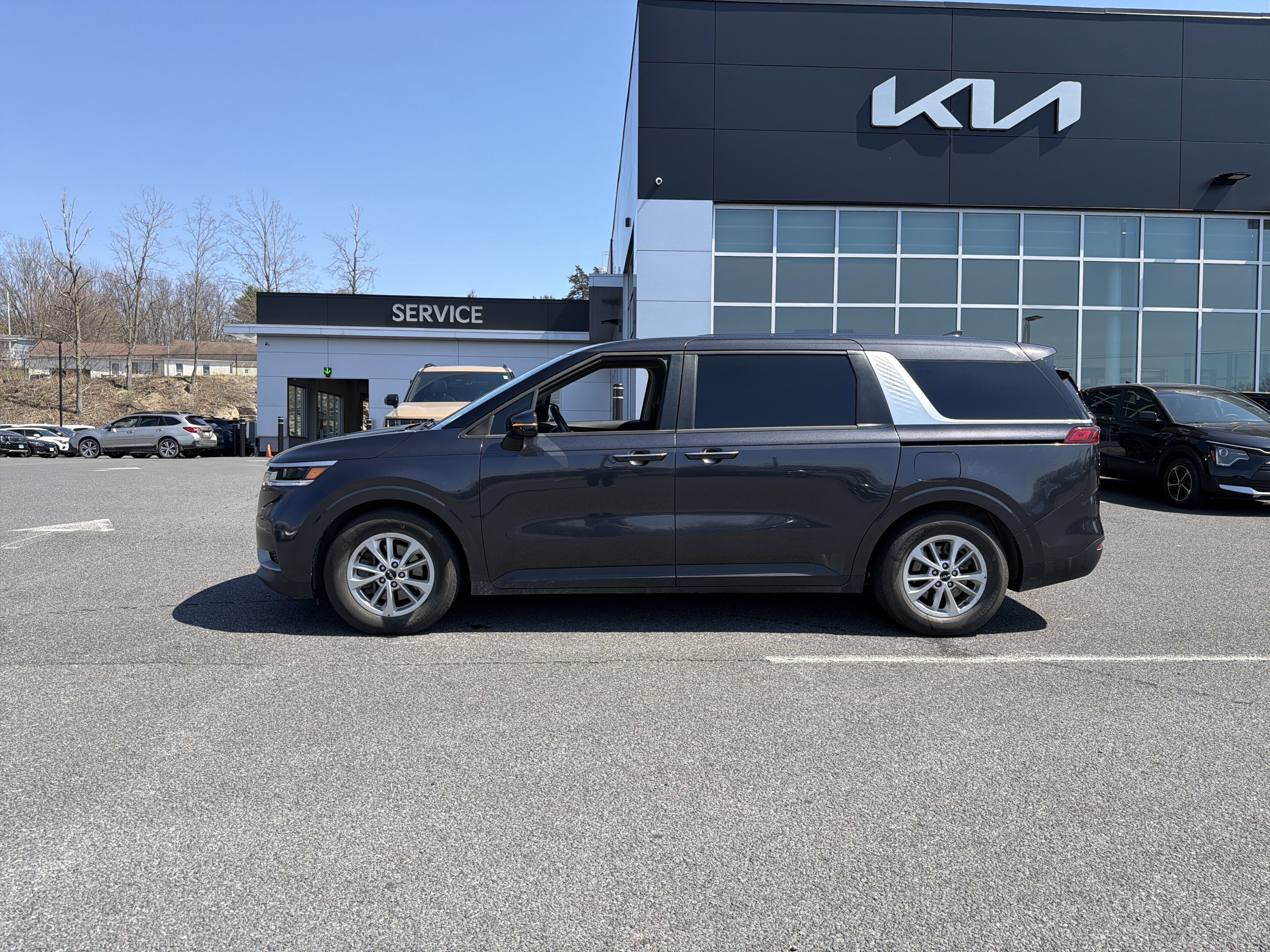 2022 Kia Carnival LXS