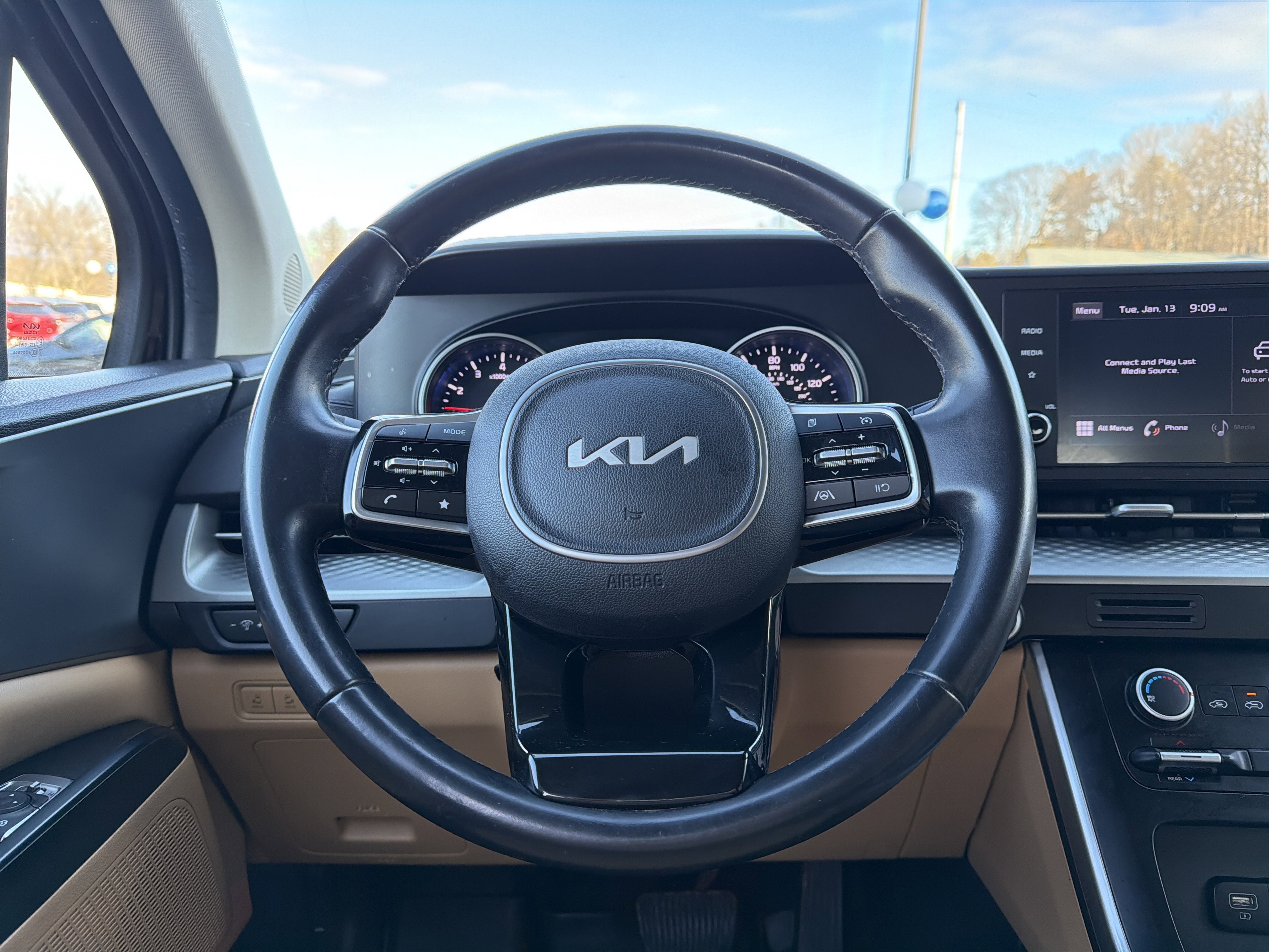 2022 Kia Carnival LXS
