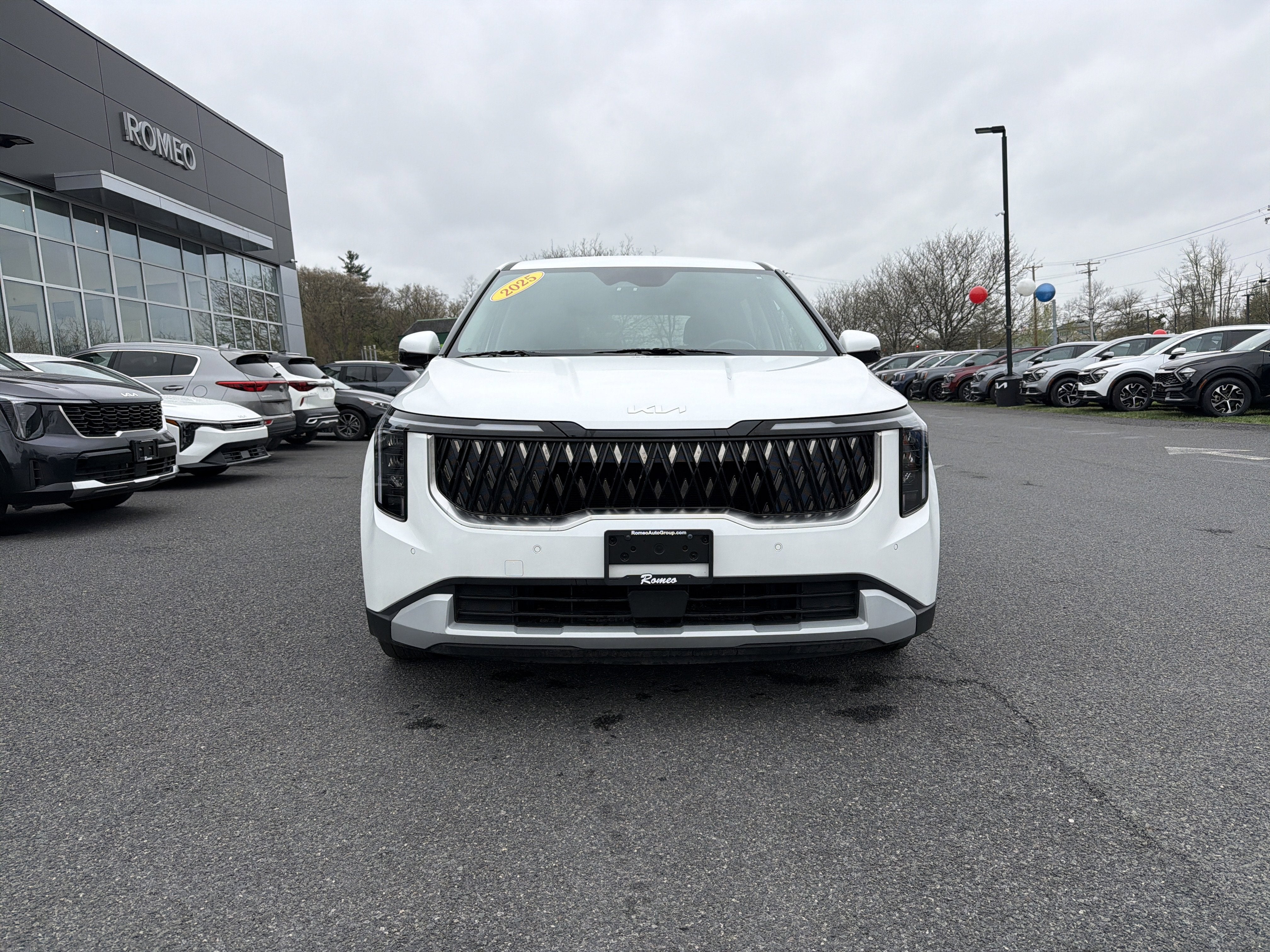 2025 Kia Carnival LXS