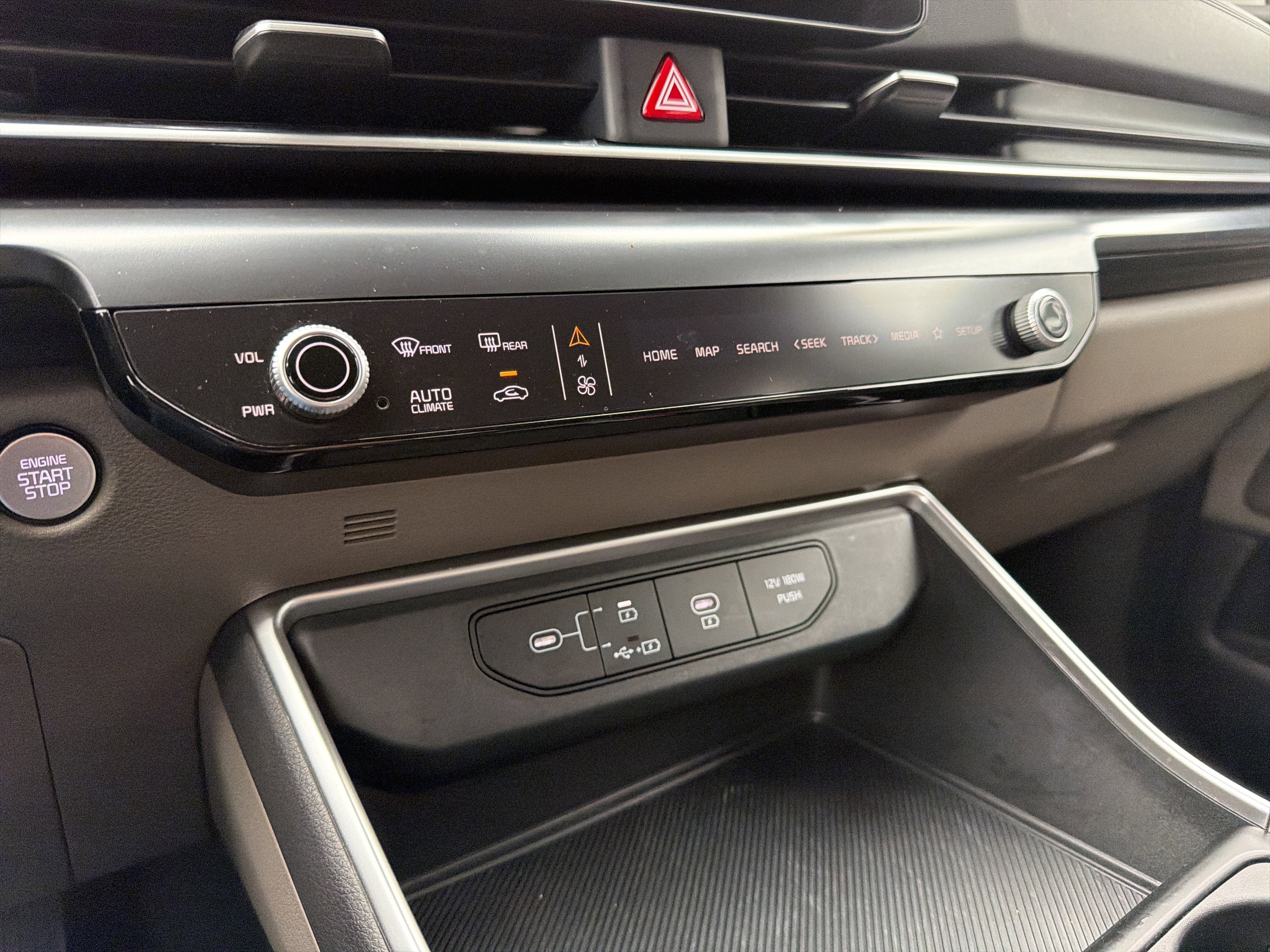 2025 Kia Carnival LXS