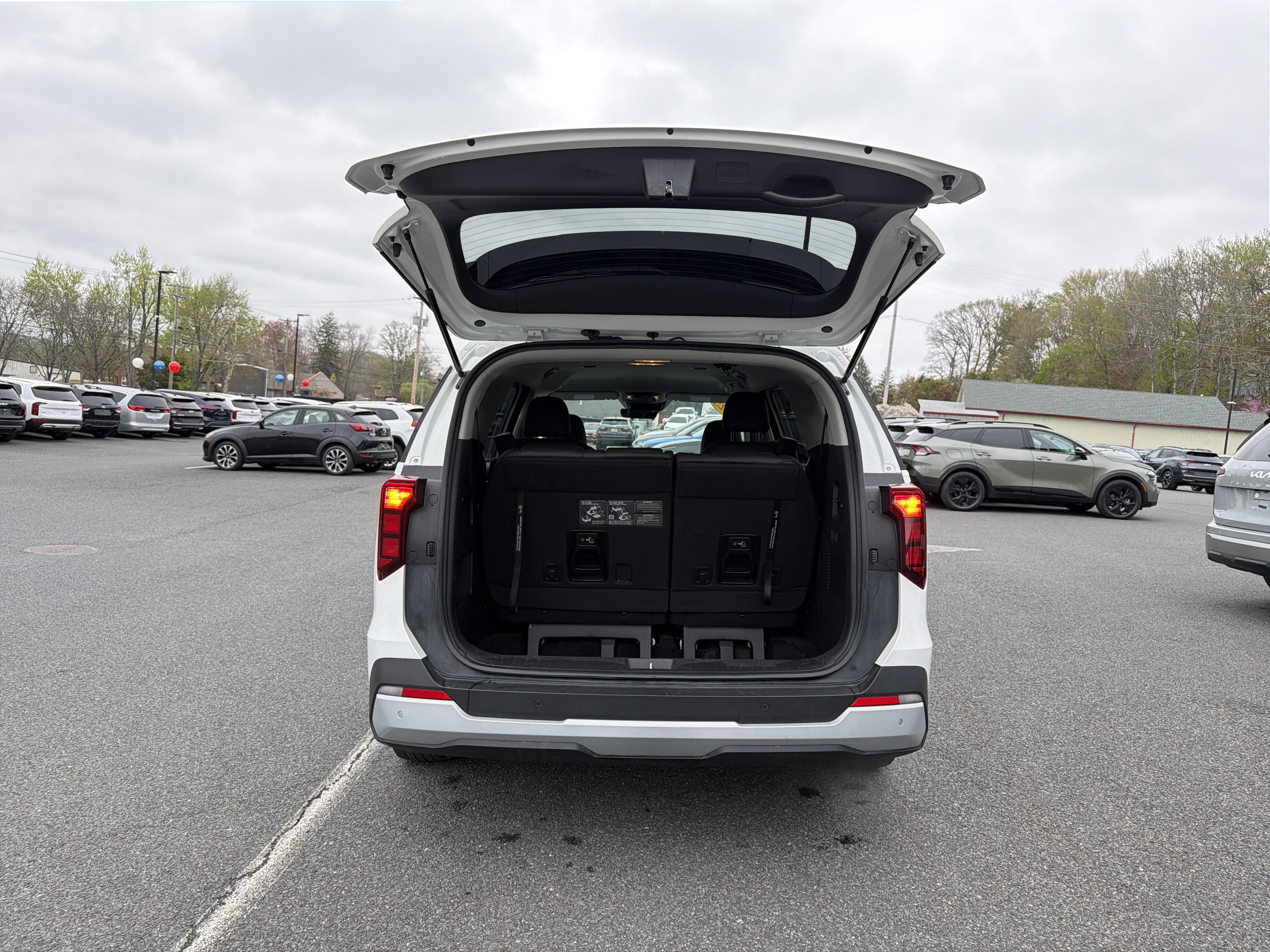 2025 Kia Carnival LXS