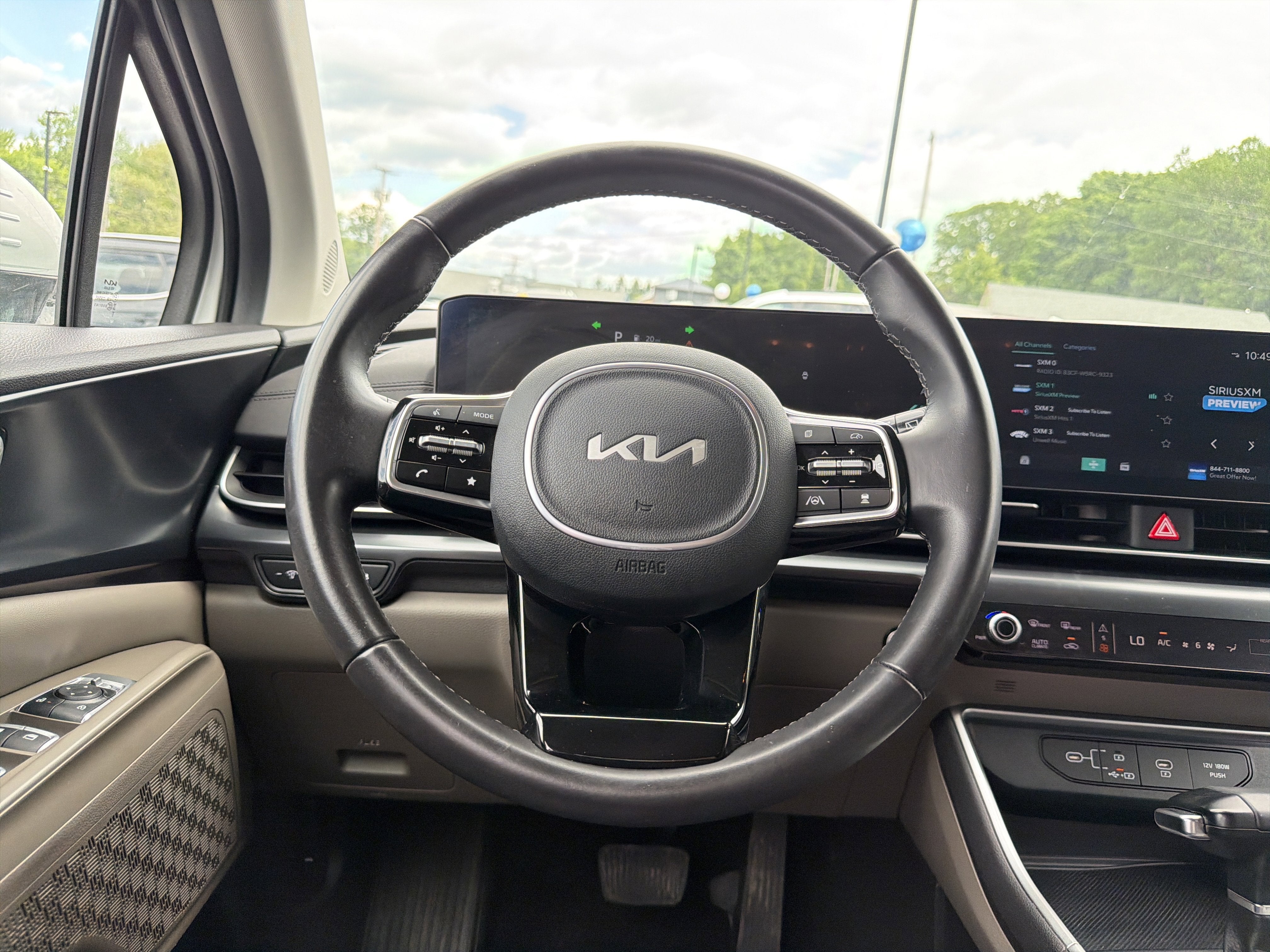 2025 Kia Carnival LXS