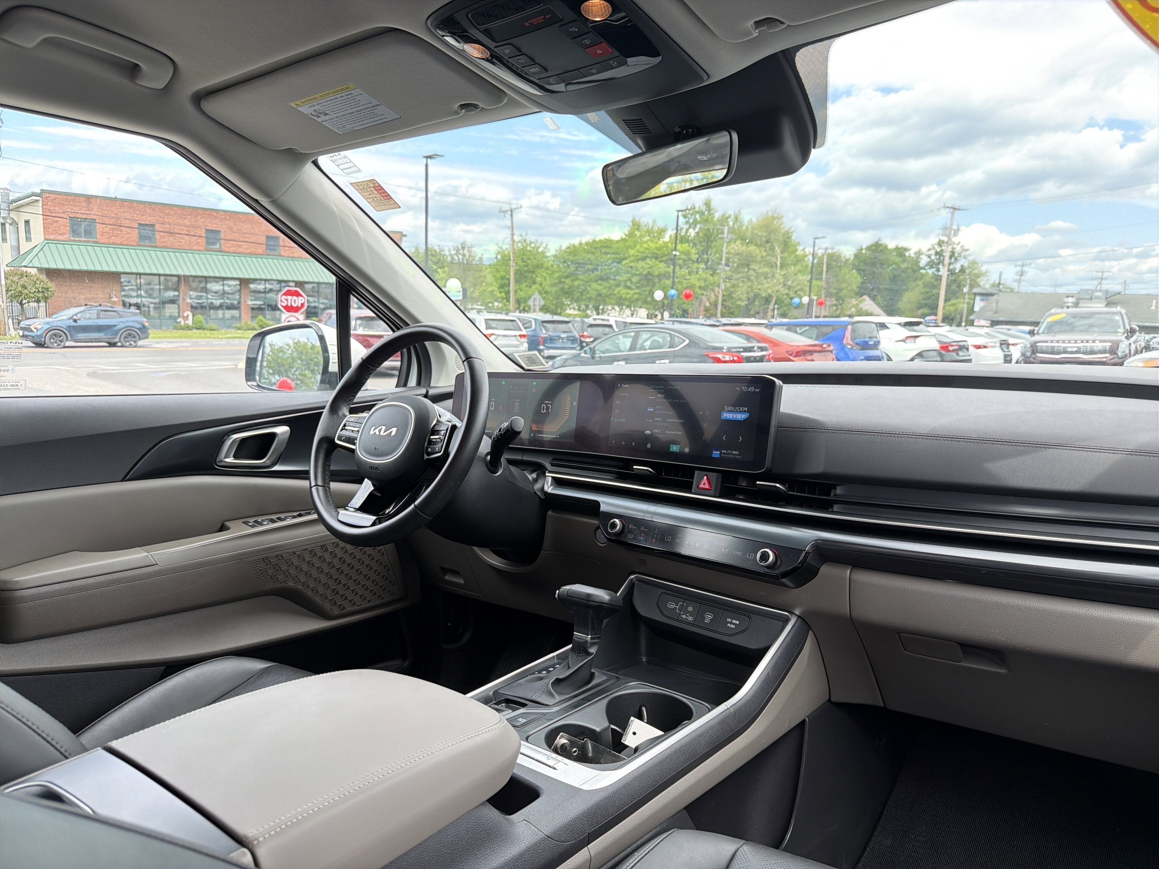 2025 Kia Carnival LXS