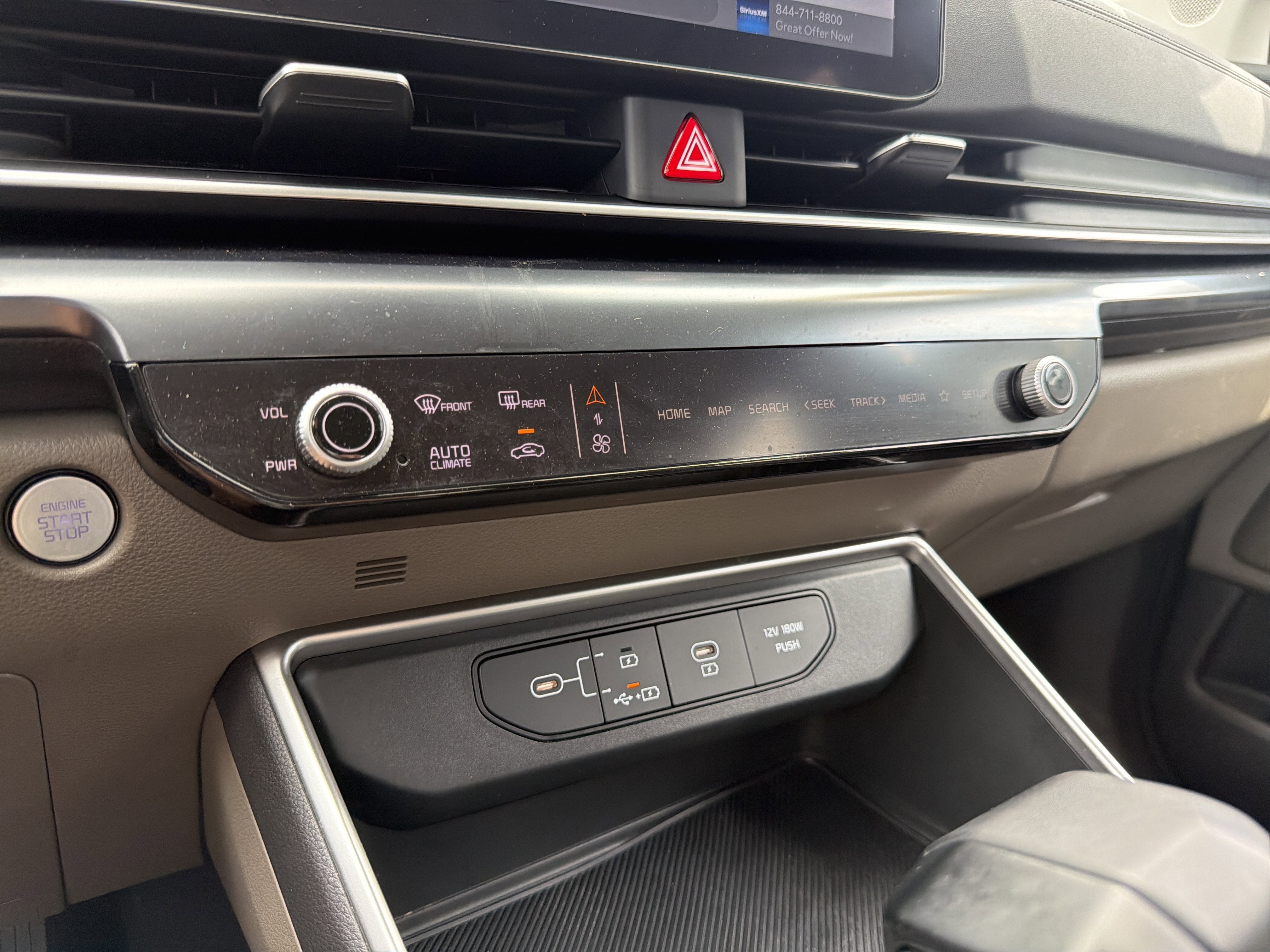 2025 Kia Carnival LXS