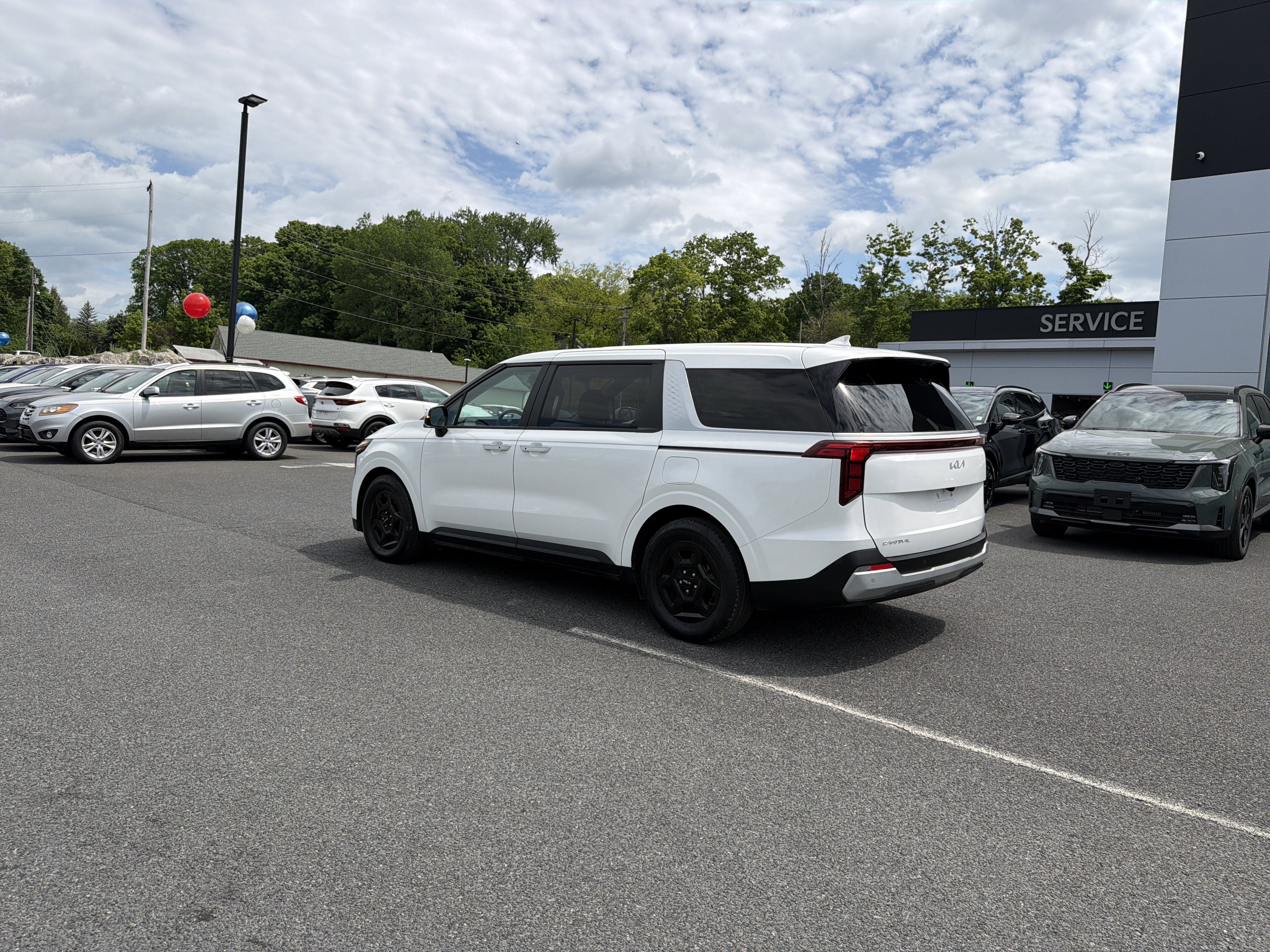 2025 Kia Carnival LXS