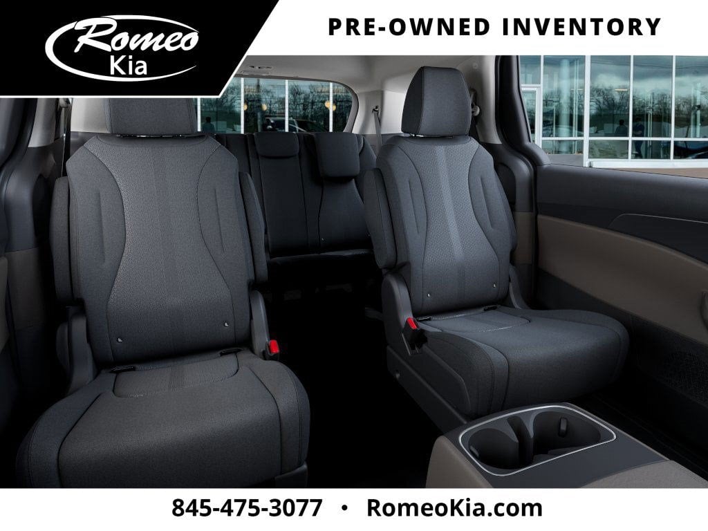 2026 Kia Carnival LX