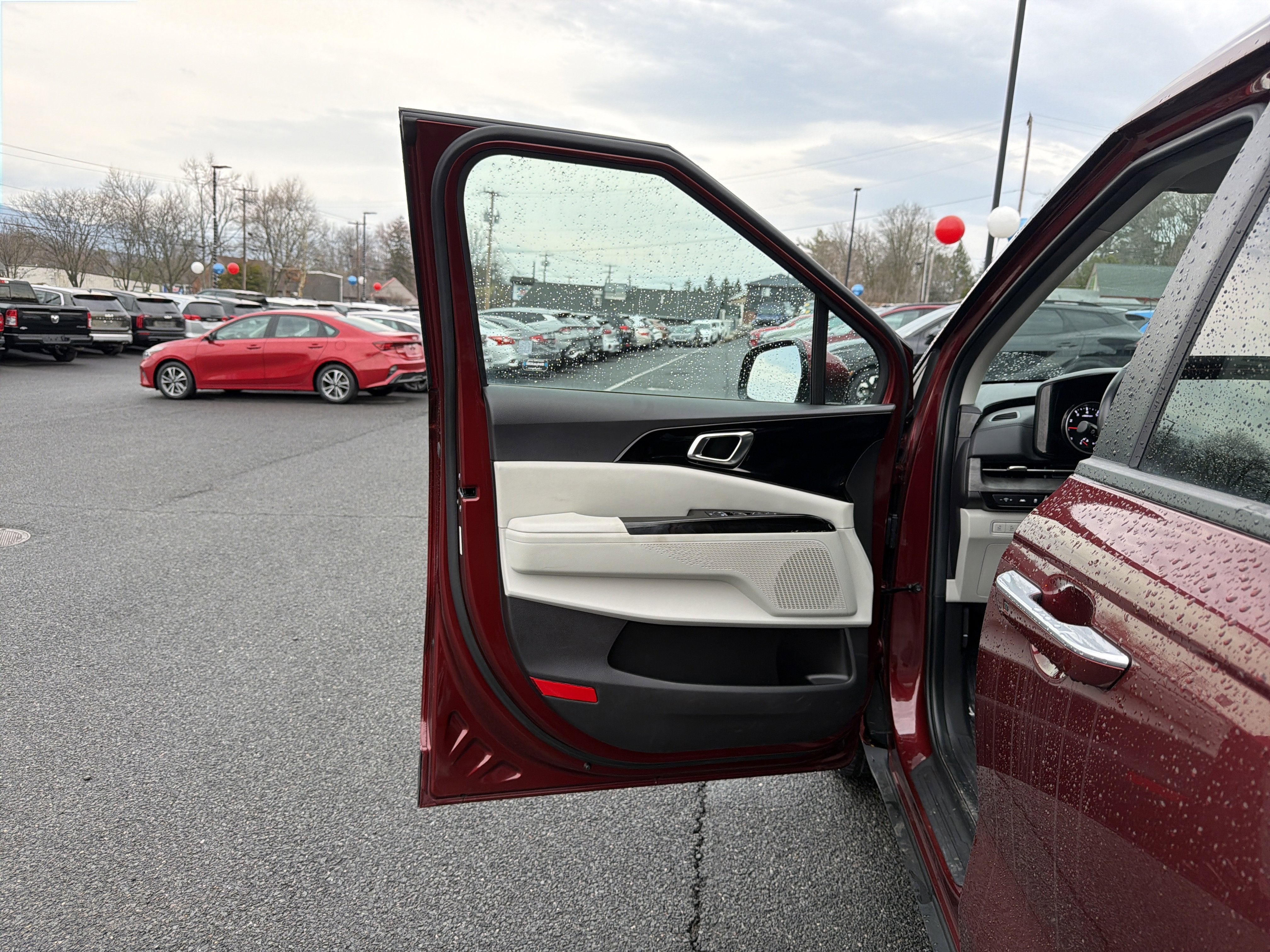 2024 Kia Carnival EX