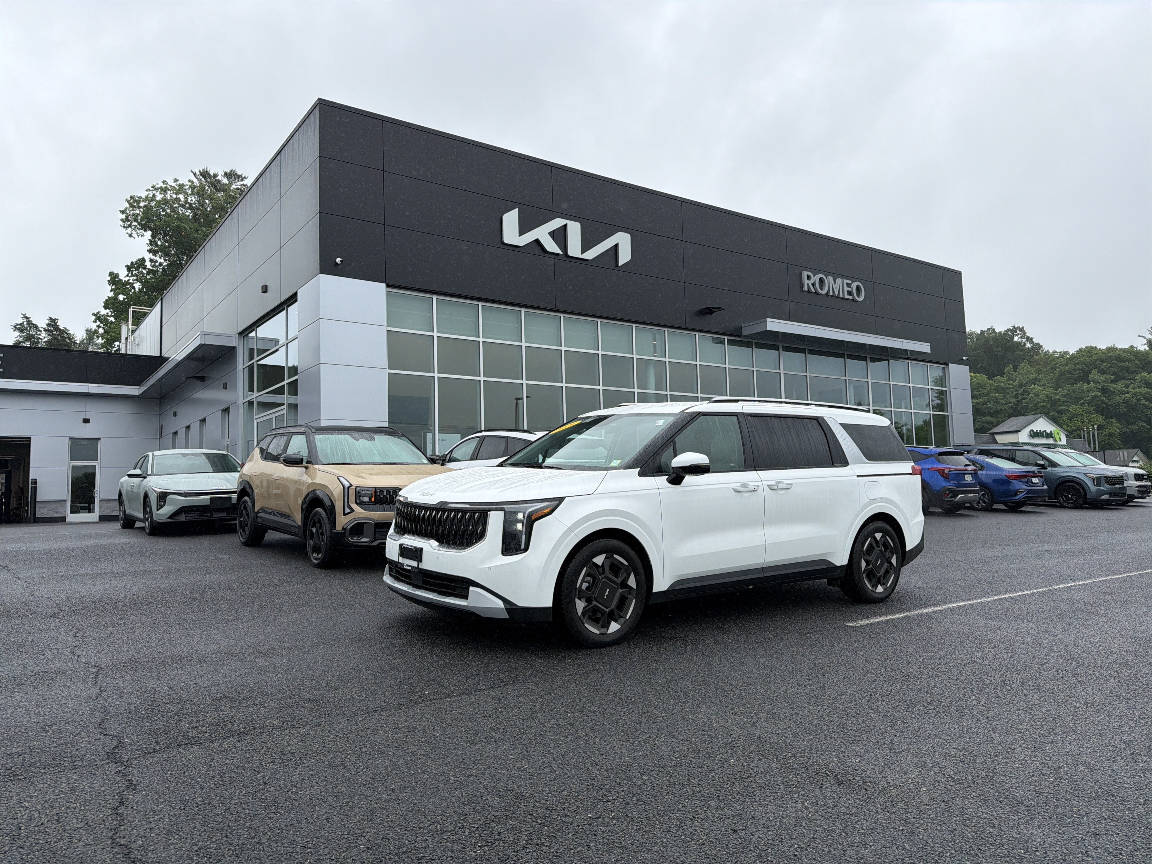 2026 Kia Carnival EX