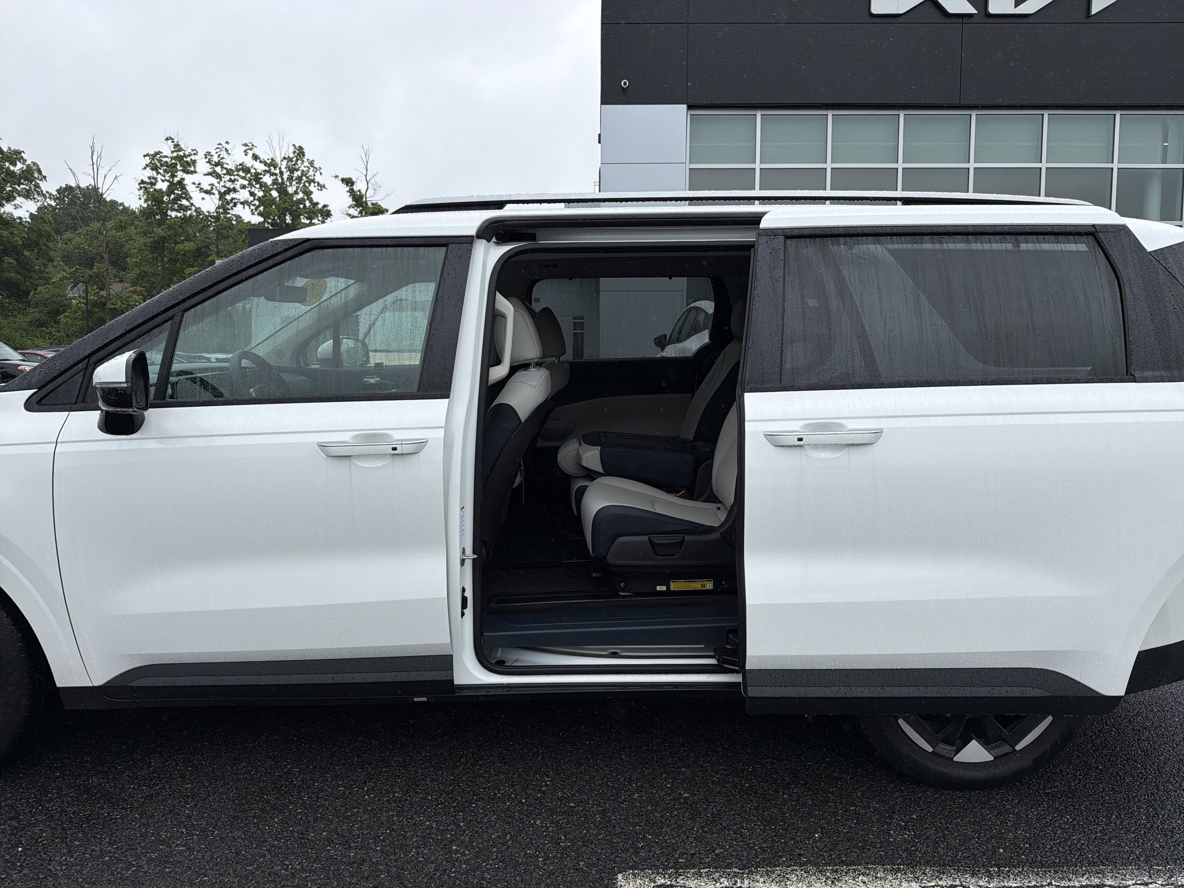 2026 Kia Carnival EX