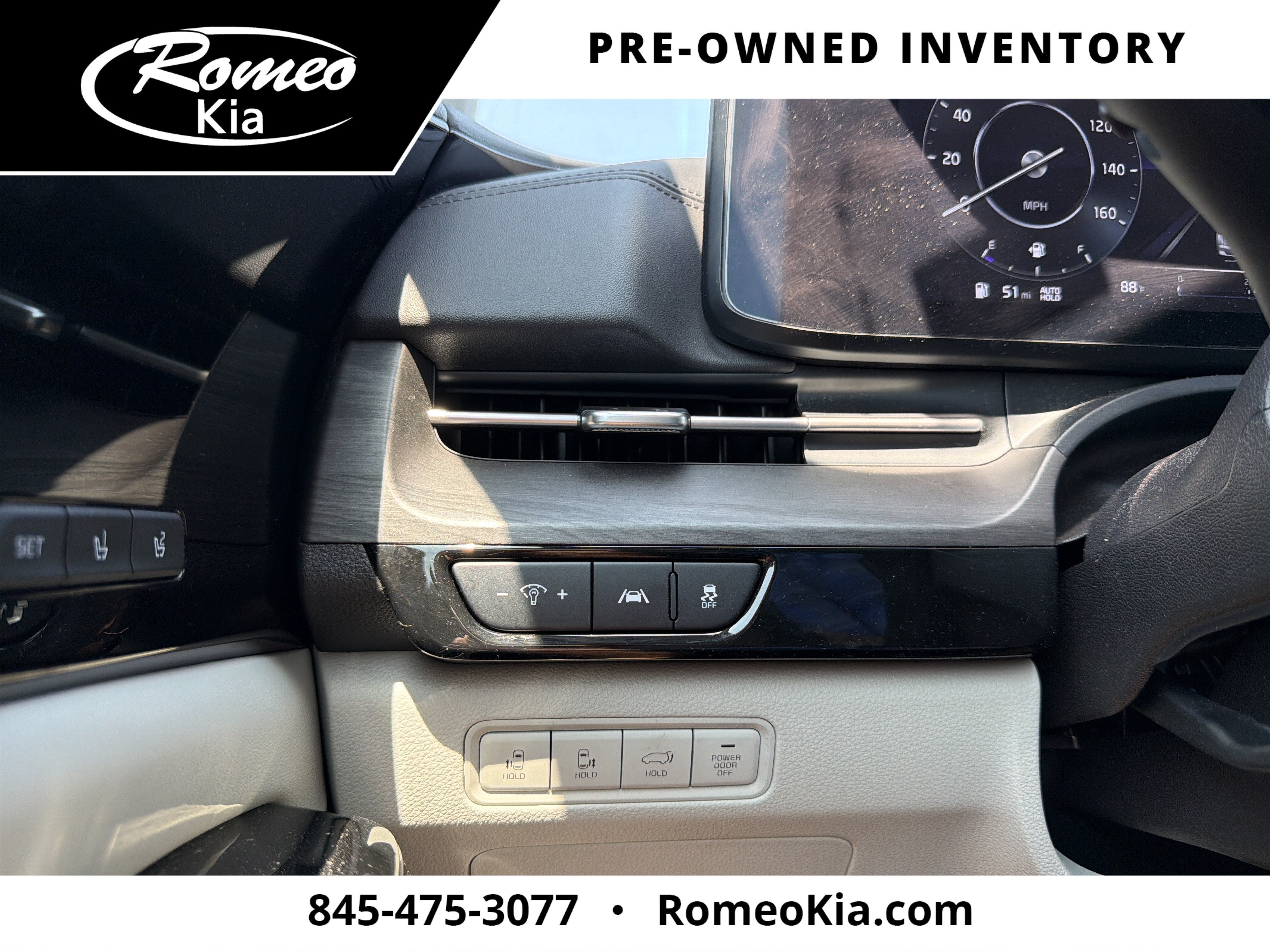 2024 Kia Carnival SX