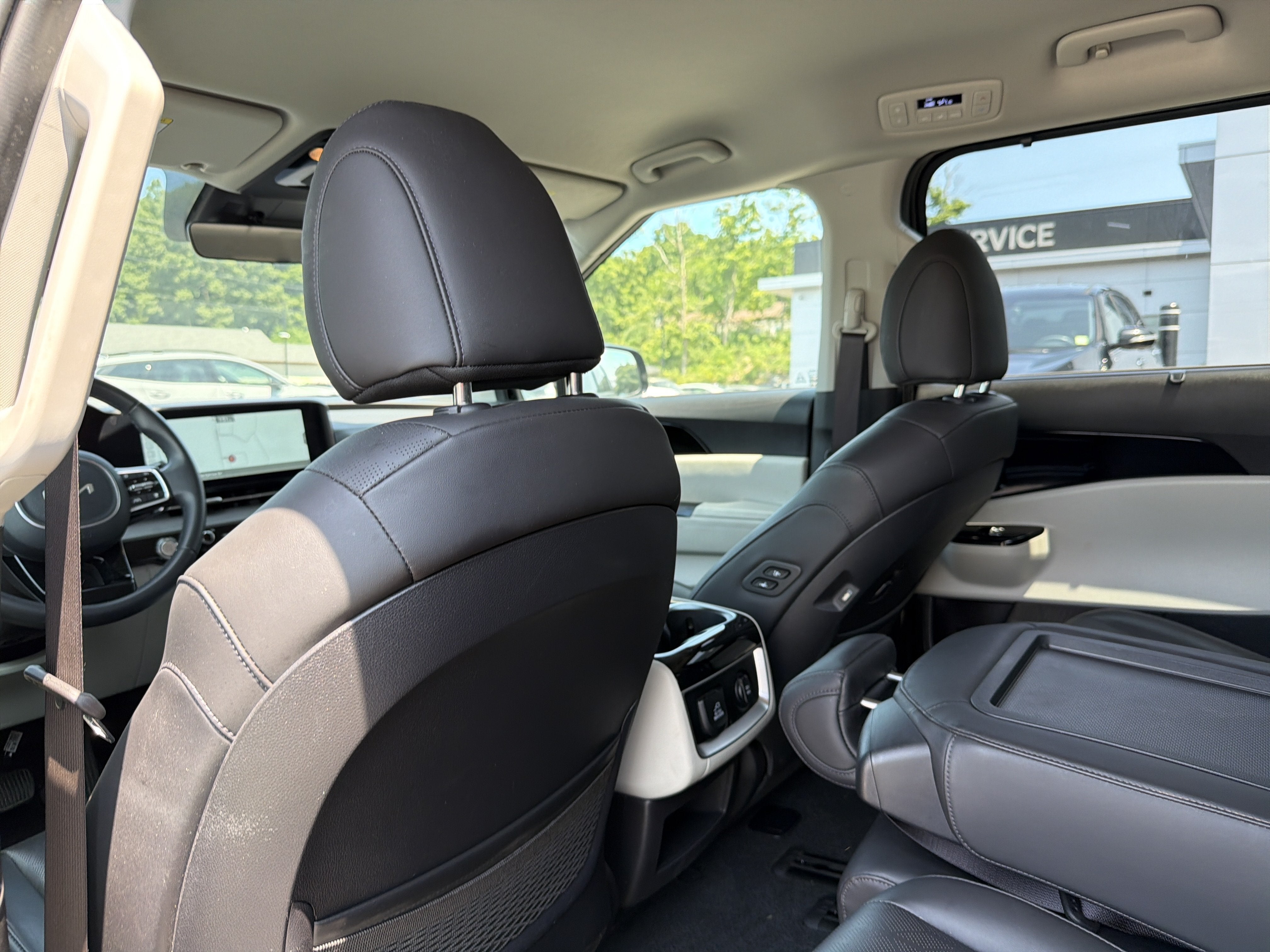 2024 Kia Carnival SX