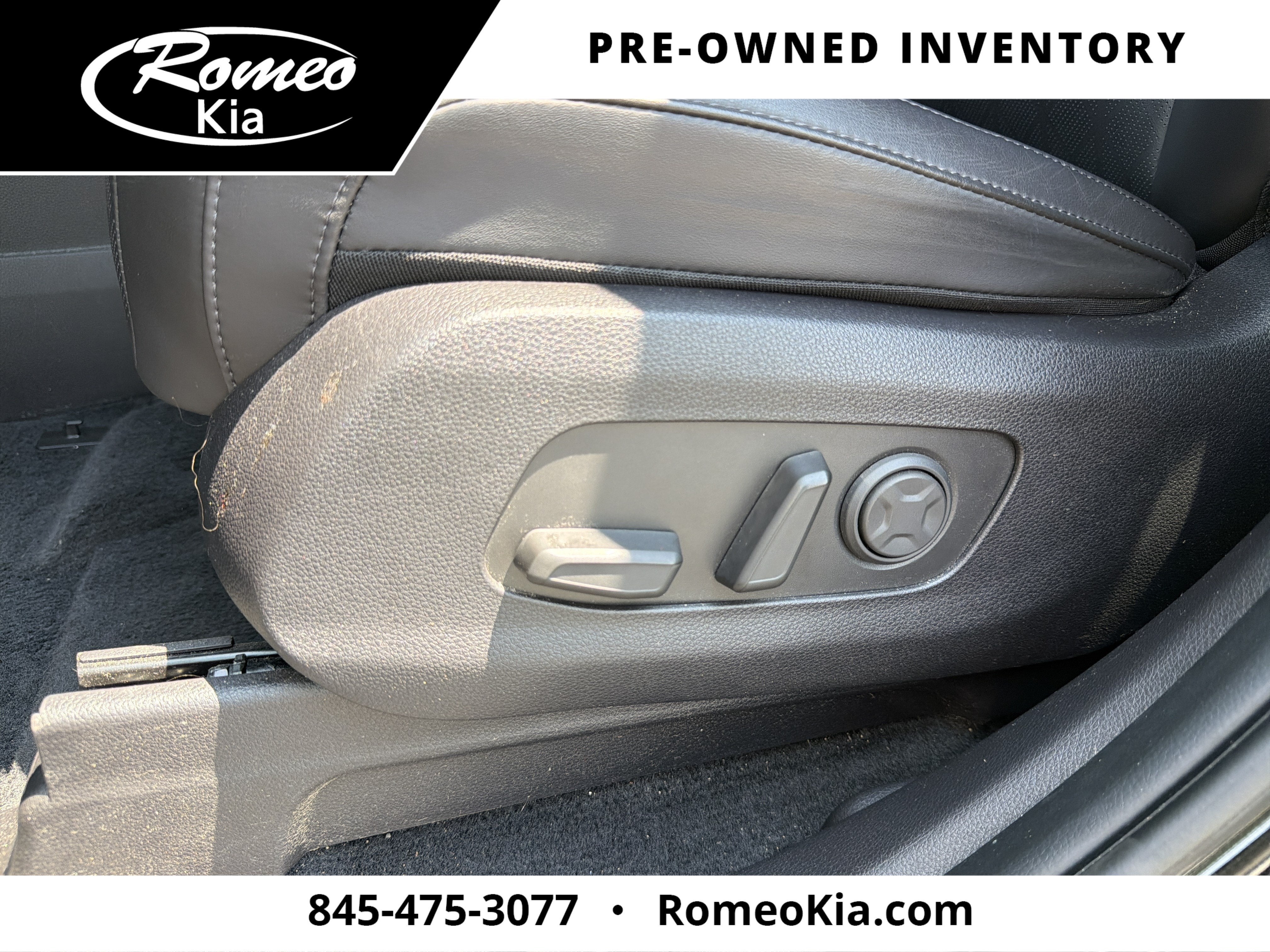 2024 Kia Carnival SX