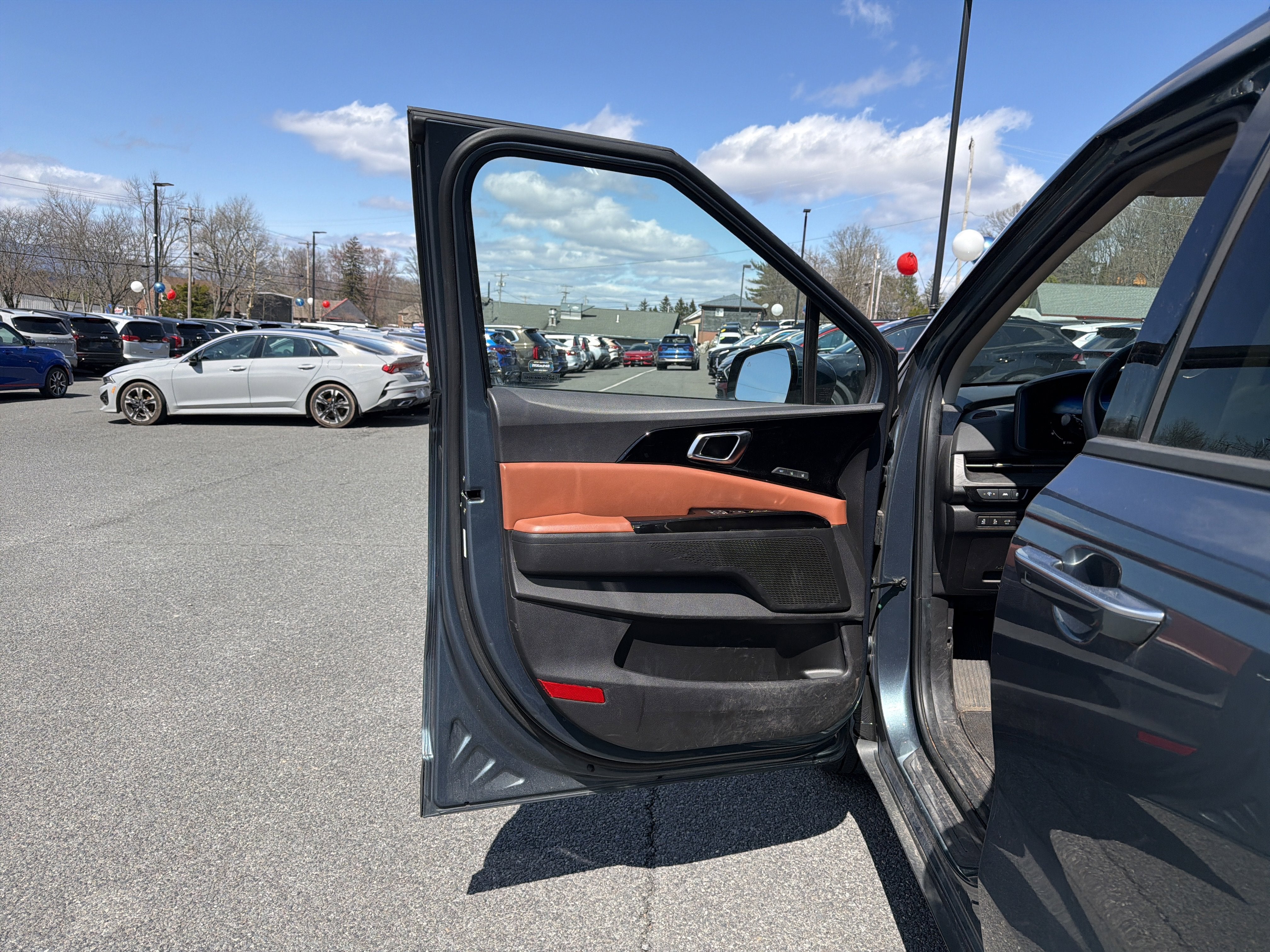 2024 Kia Carnival SX