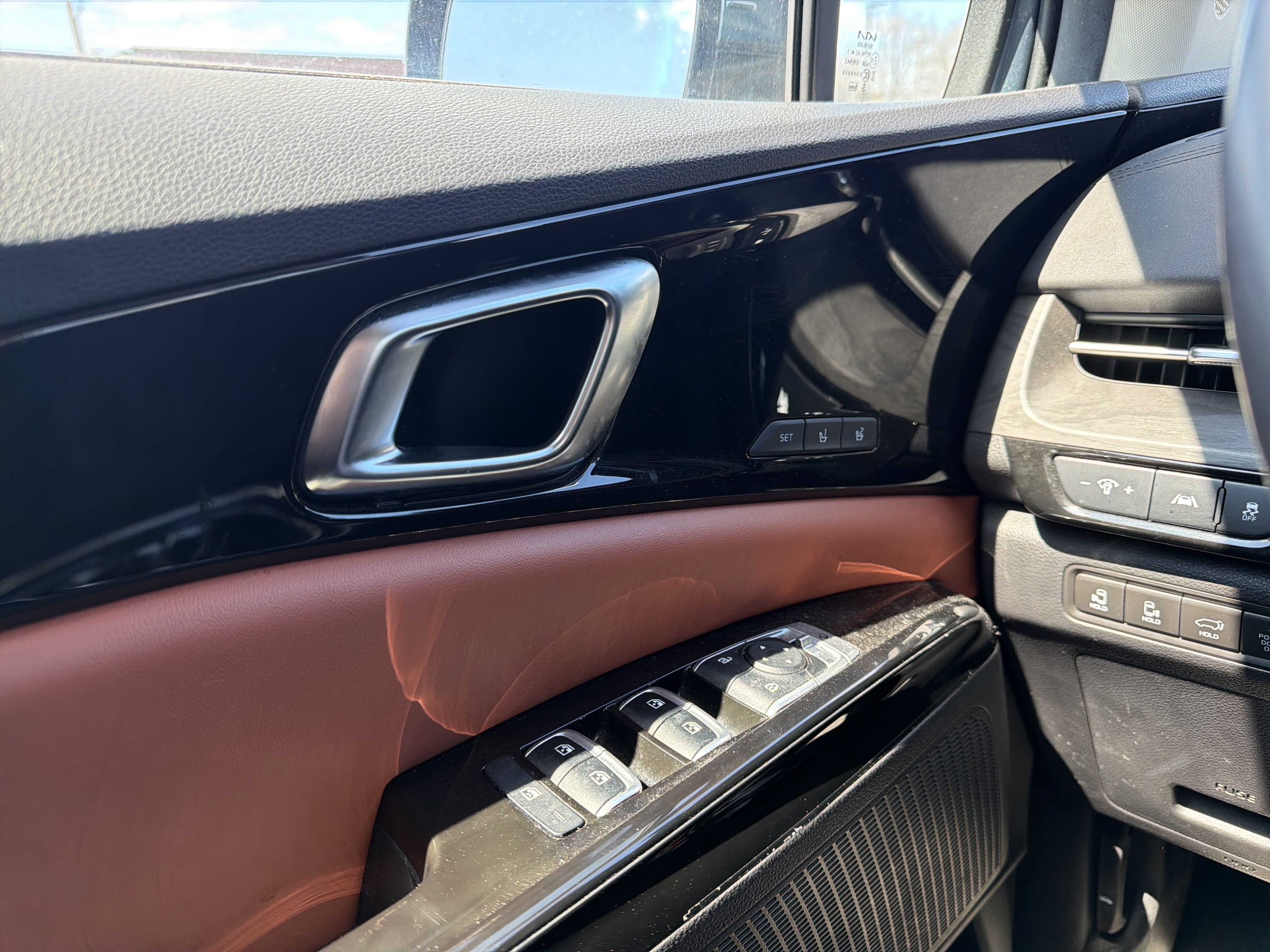 2024 Kia Carnival SX