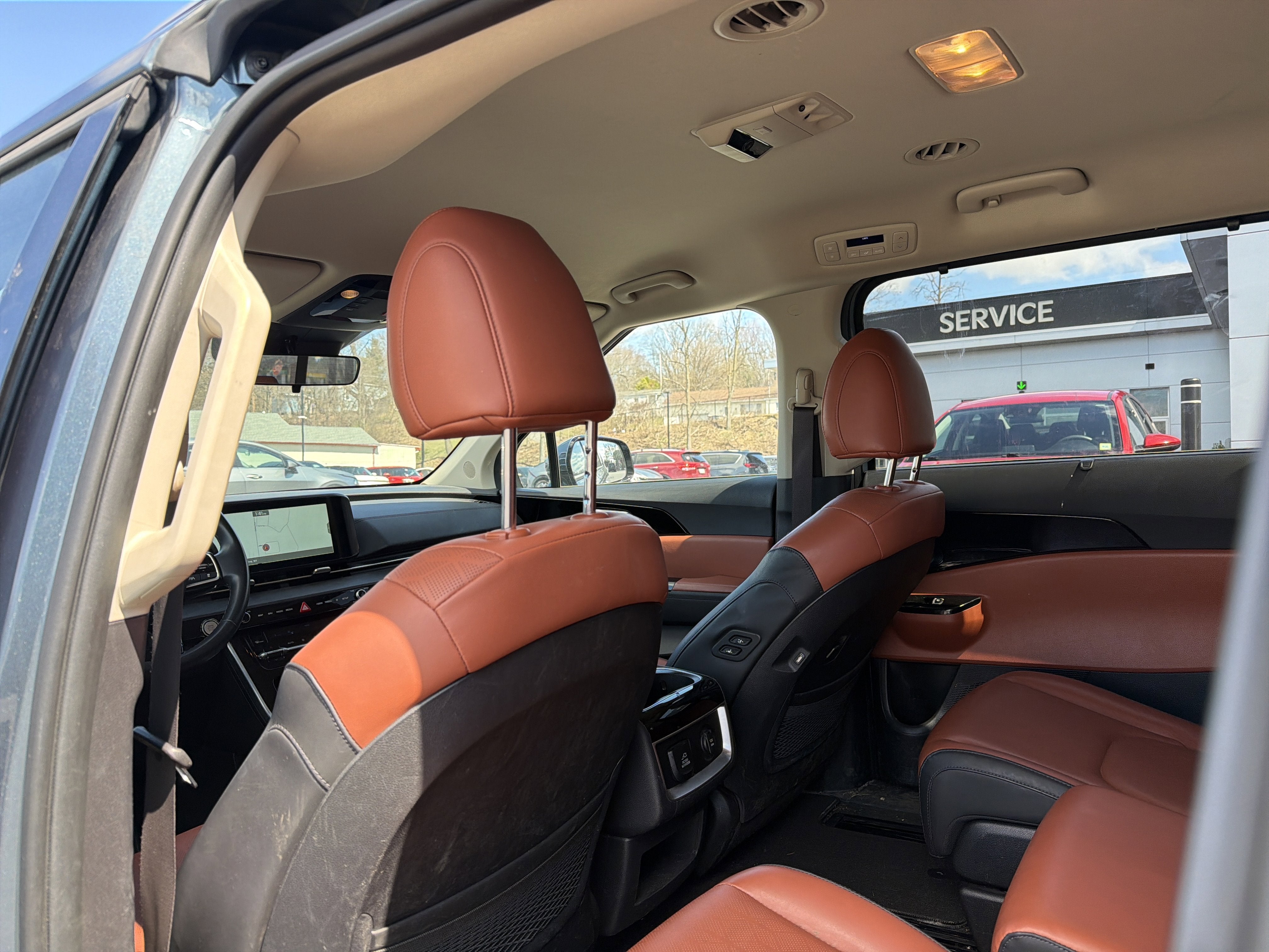 2024 Kia Carnival SX