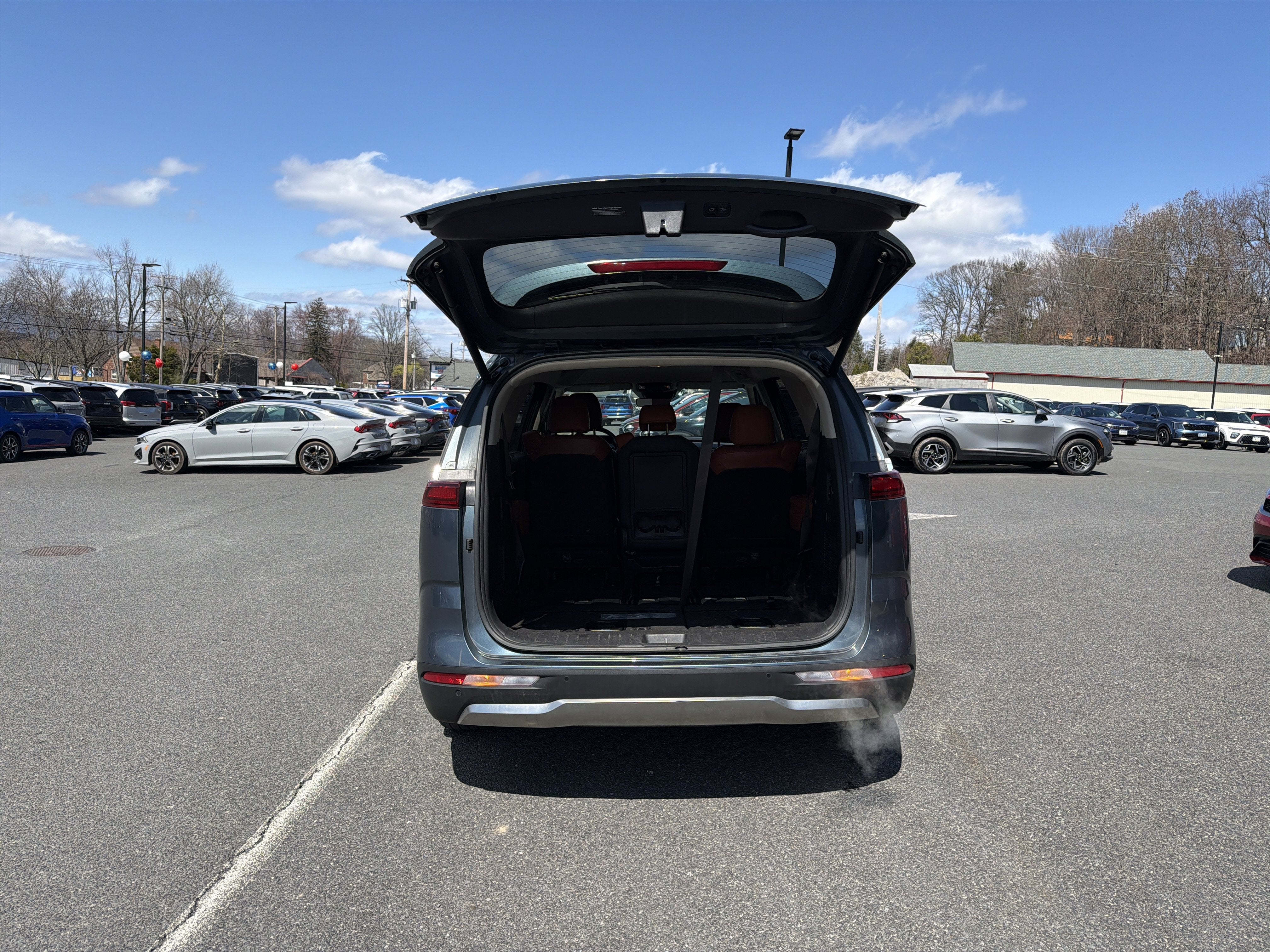 2024 Kia Carnival SX
