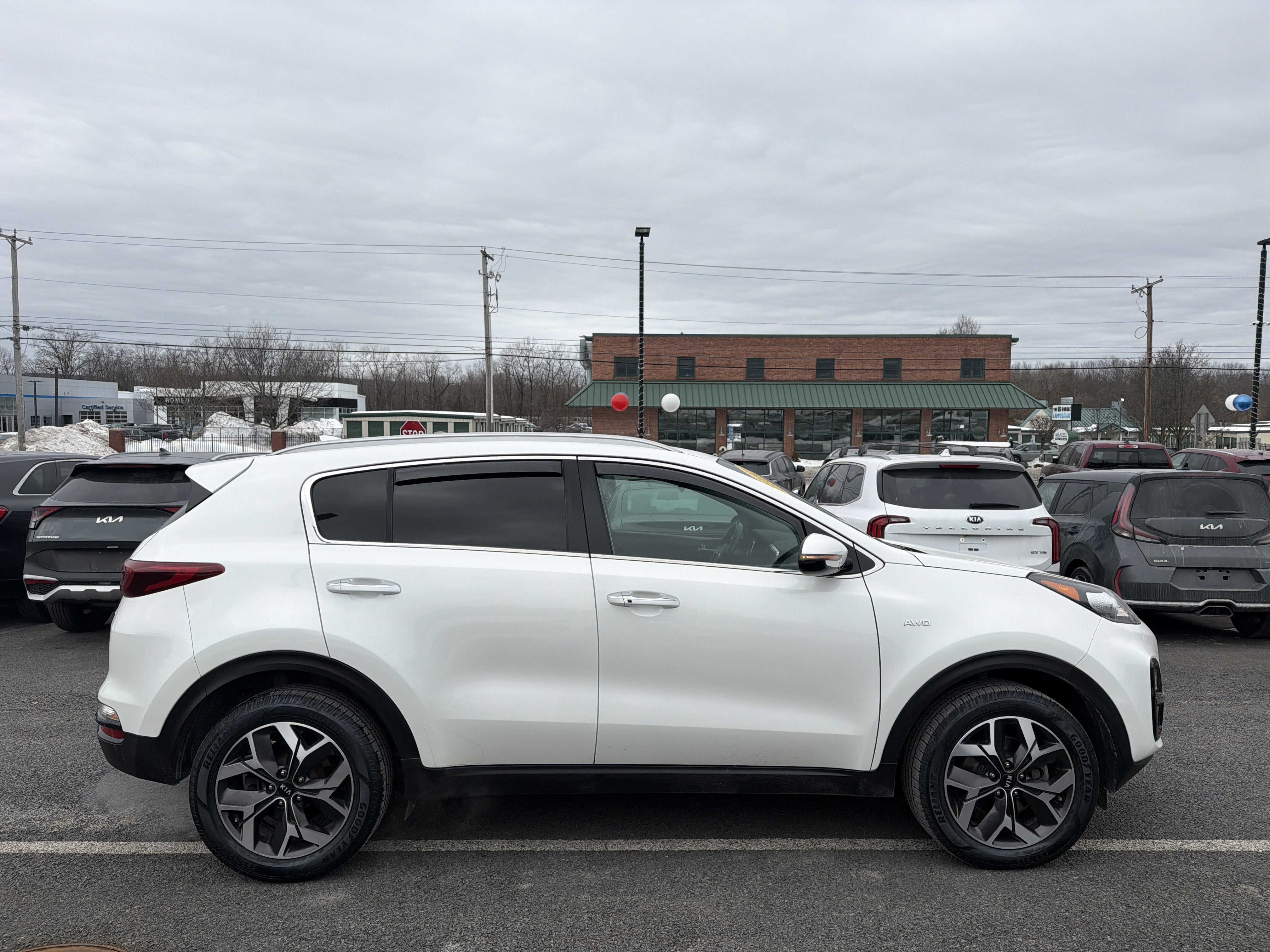 2020 Kia Sportage EX